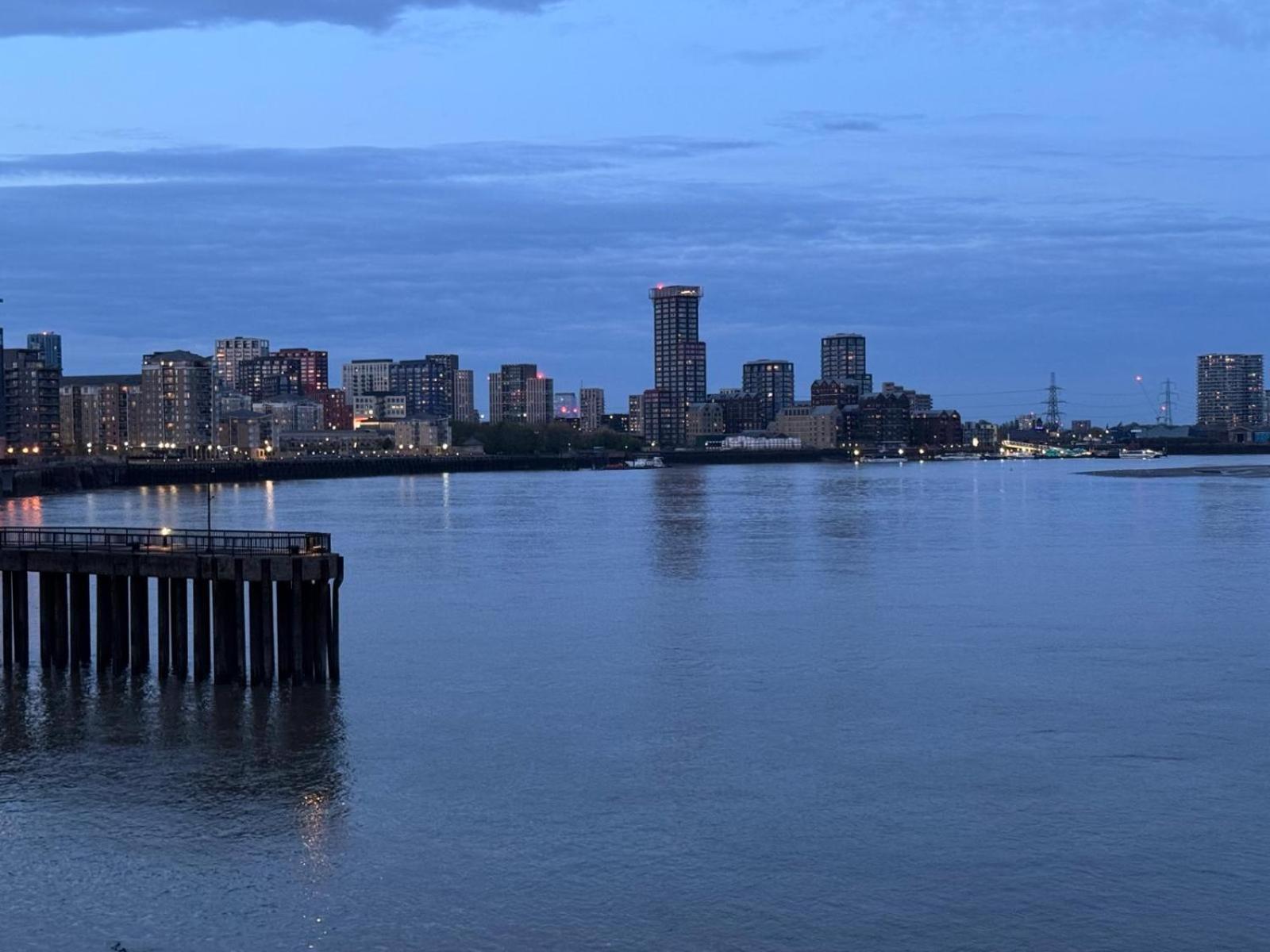 Appartement Luxury Two Bedroom River View In Canary Wharf *