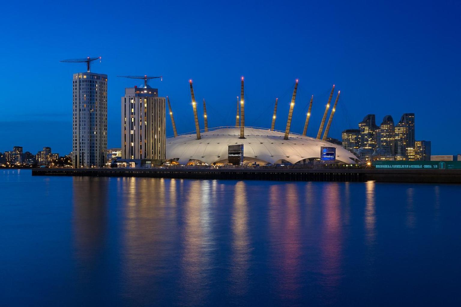 Luxury Two Bedroom River View In Canary Wharf Londres