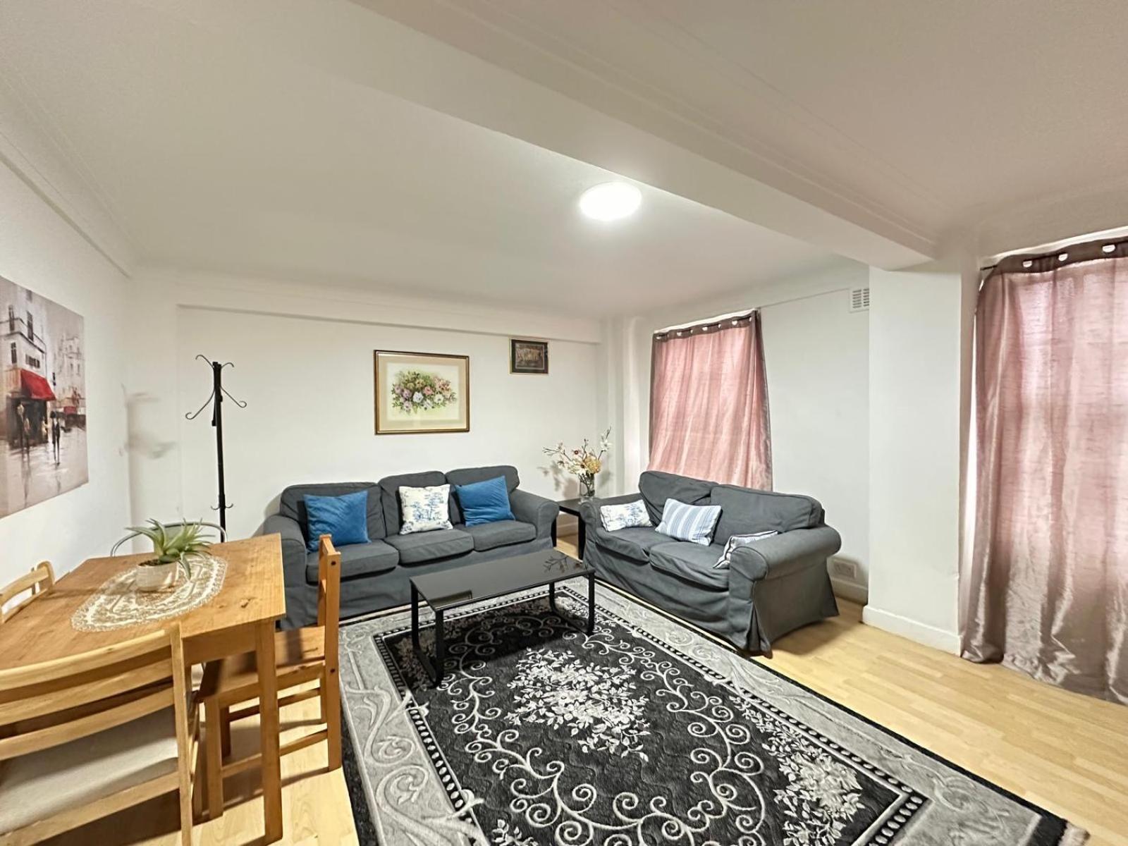 Beautiful Two Bedroom Edgware Road Appartement Londres