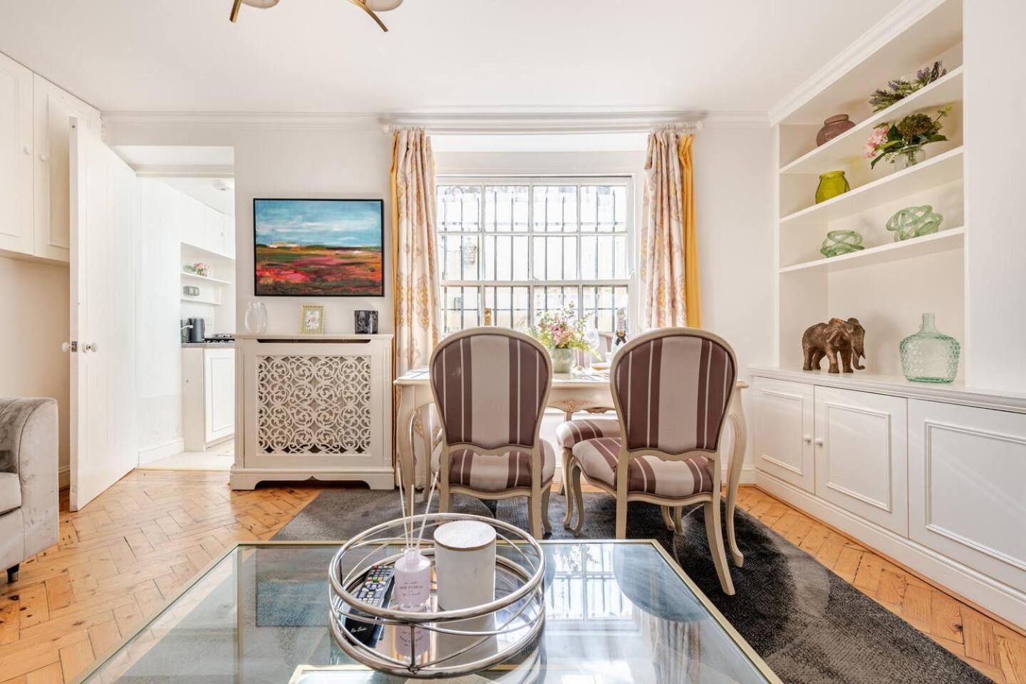 Spacious And Private By Royal Palace *