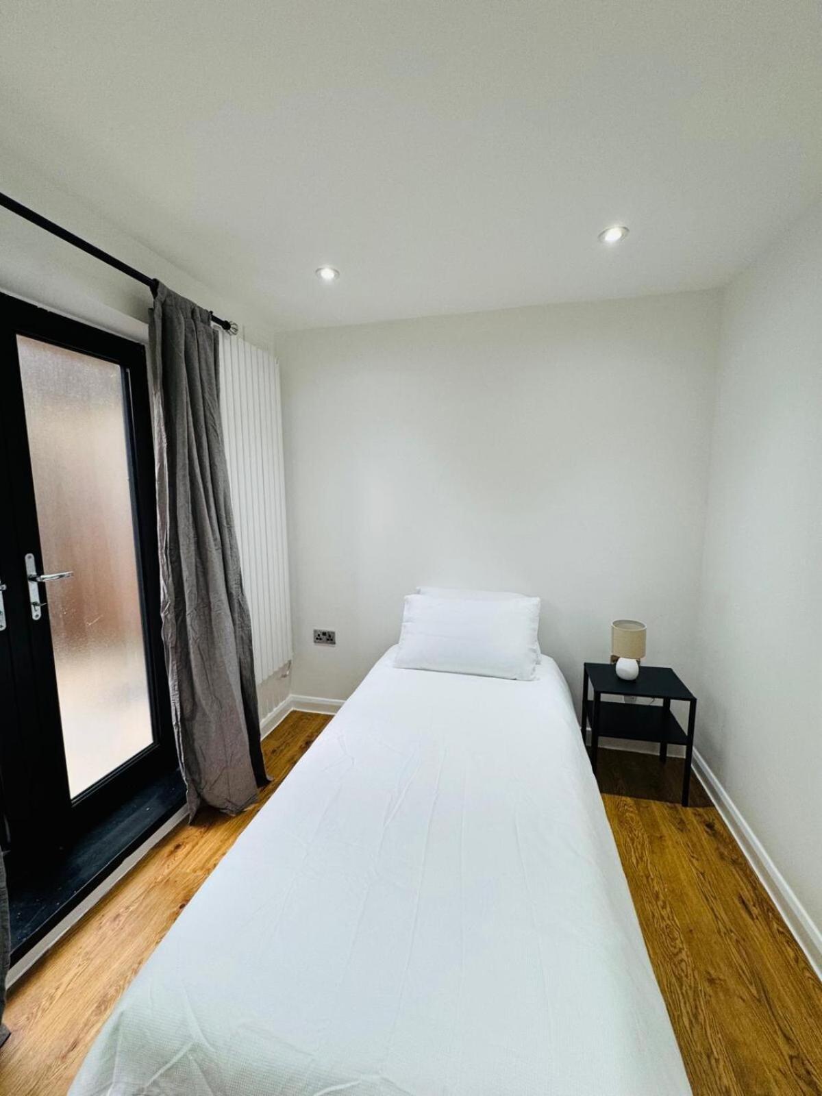 2 Bed Flat Near Tower Bridge Appartement *
