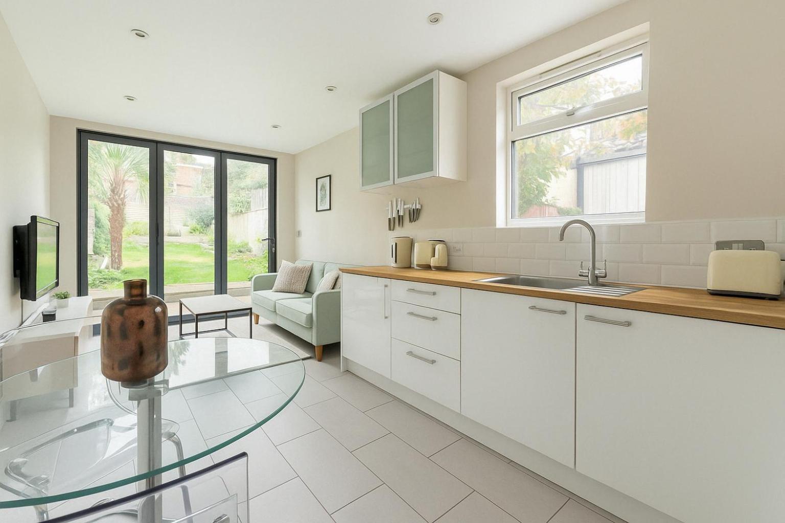 Peaceful Ground Floor Retreat With Garden Appartement Londres