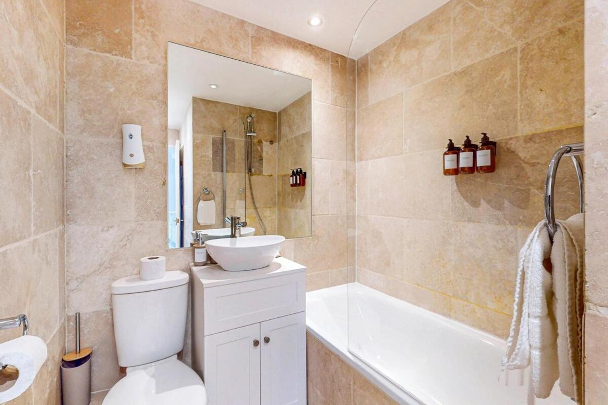 Modern 3br Apt,25 Min To Aeltc Tennis Championship * Londres