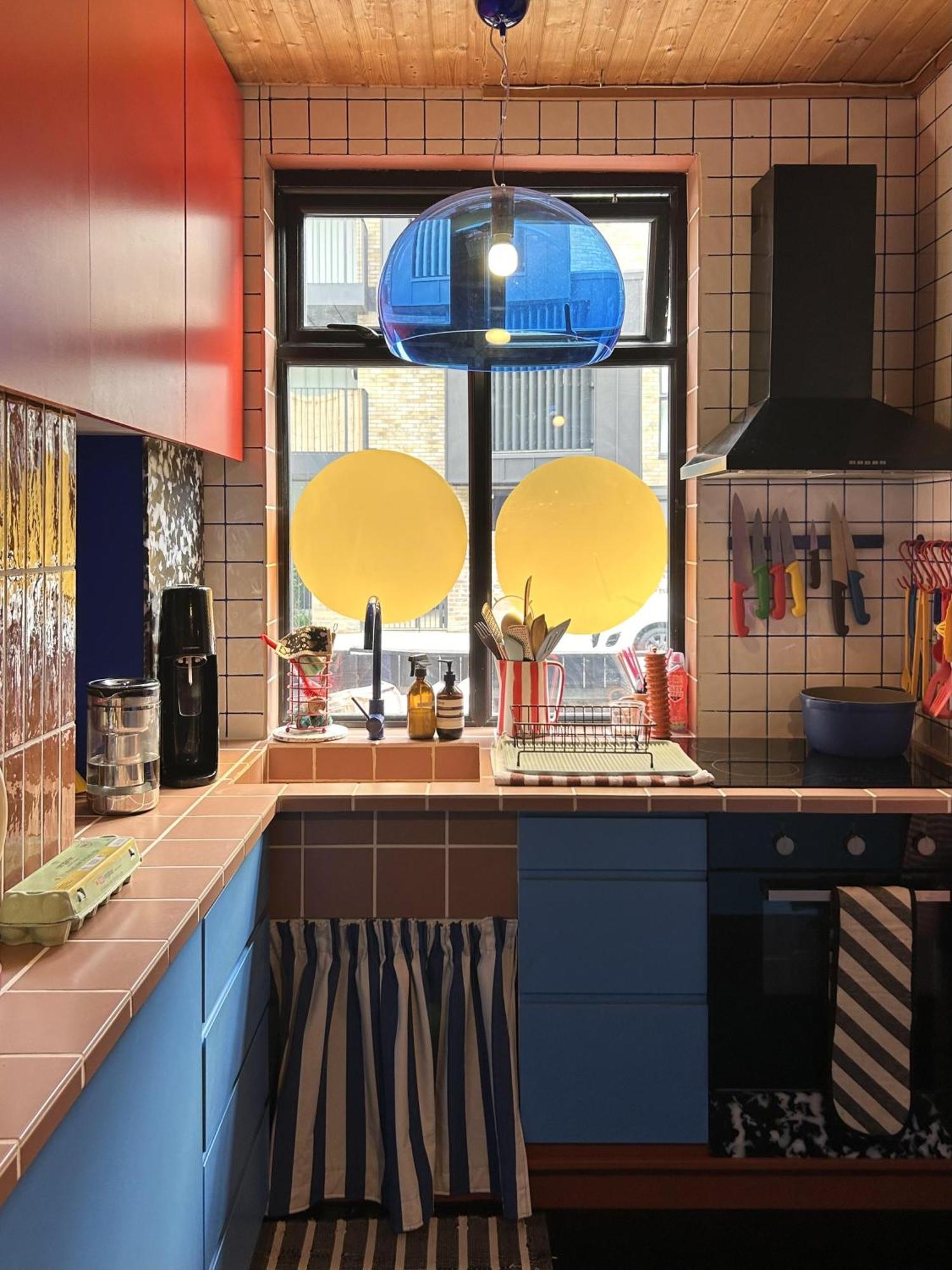 Klein House Clapton Sleeps 2-piano-patio-mirrorbed * Londres