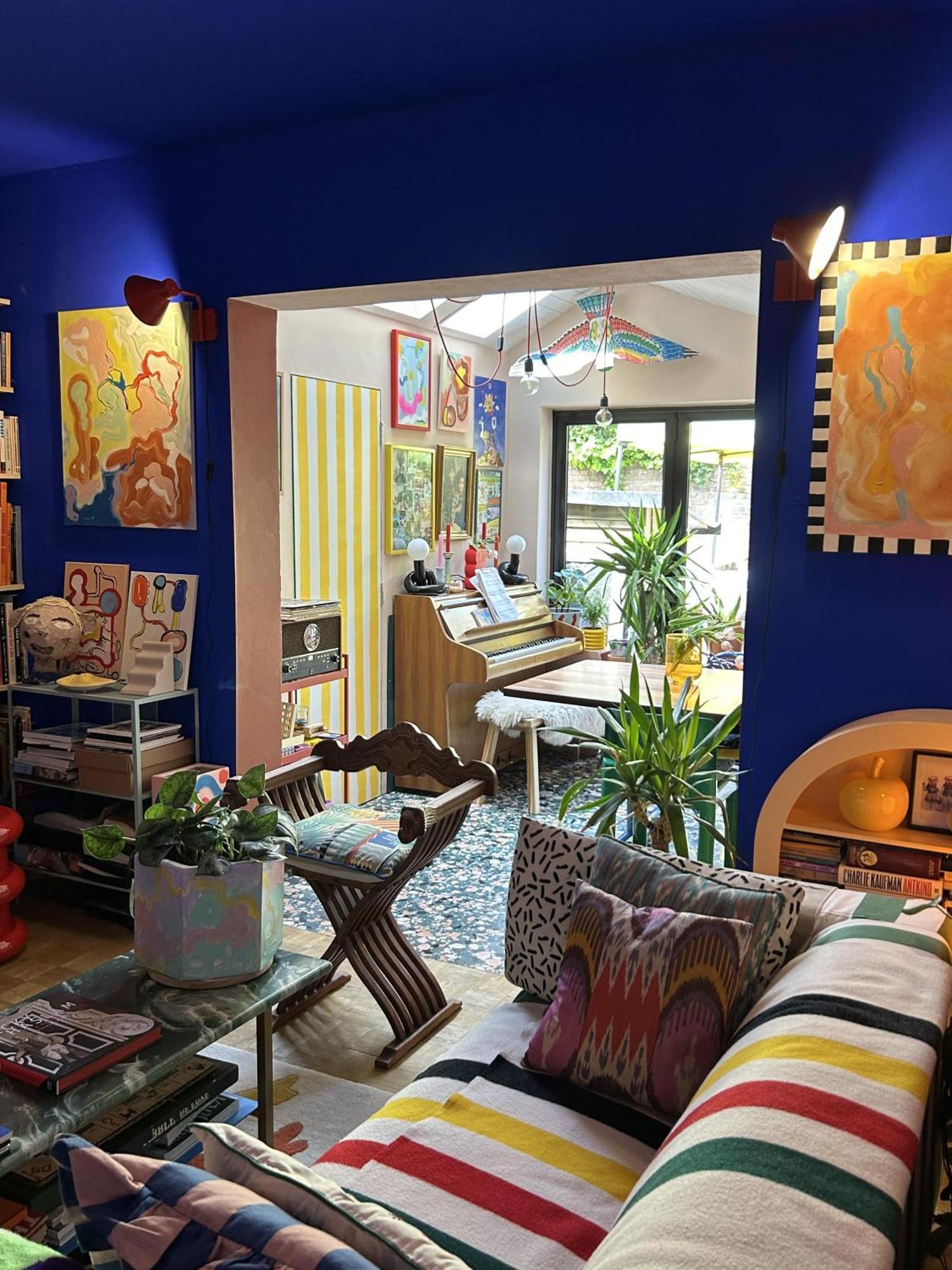 Klein House Clapton Sleeps 2-piano-patio-mirrorbed Appartement