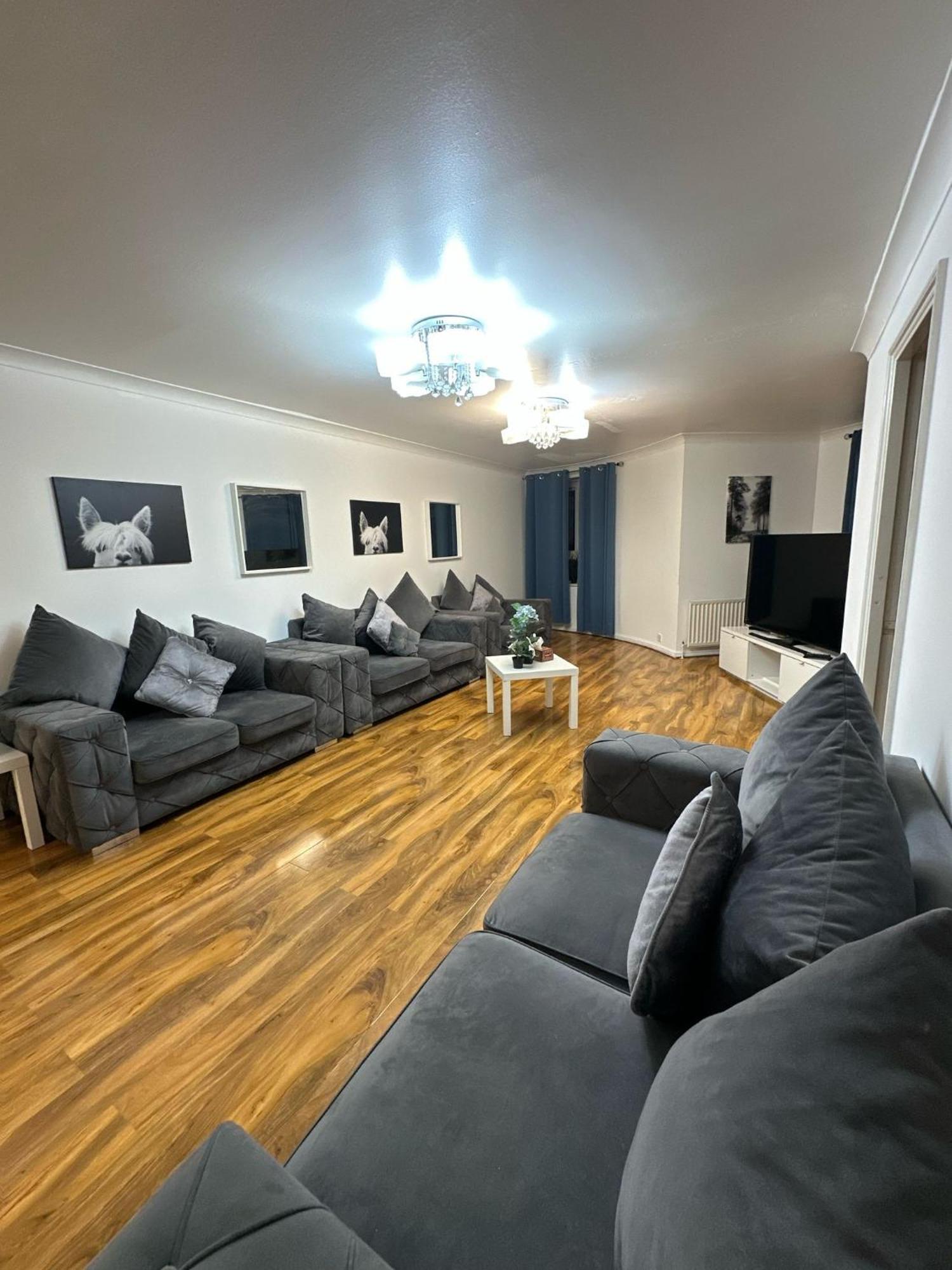 Appartement 3 Bedrooms With Security 24 Londres