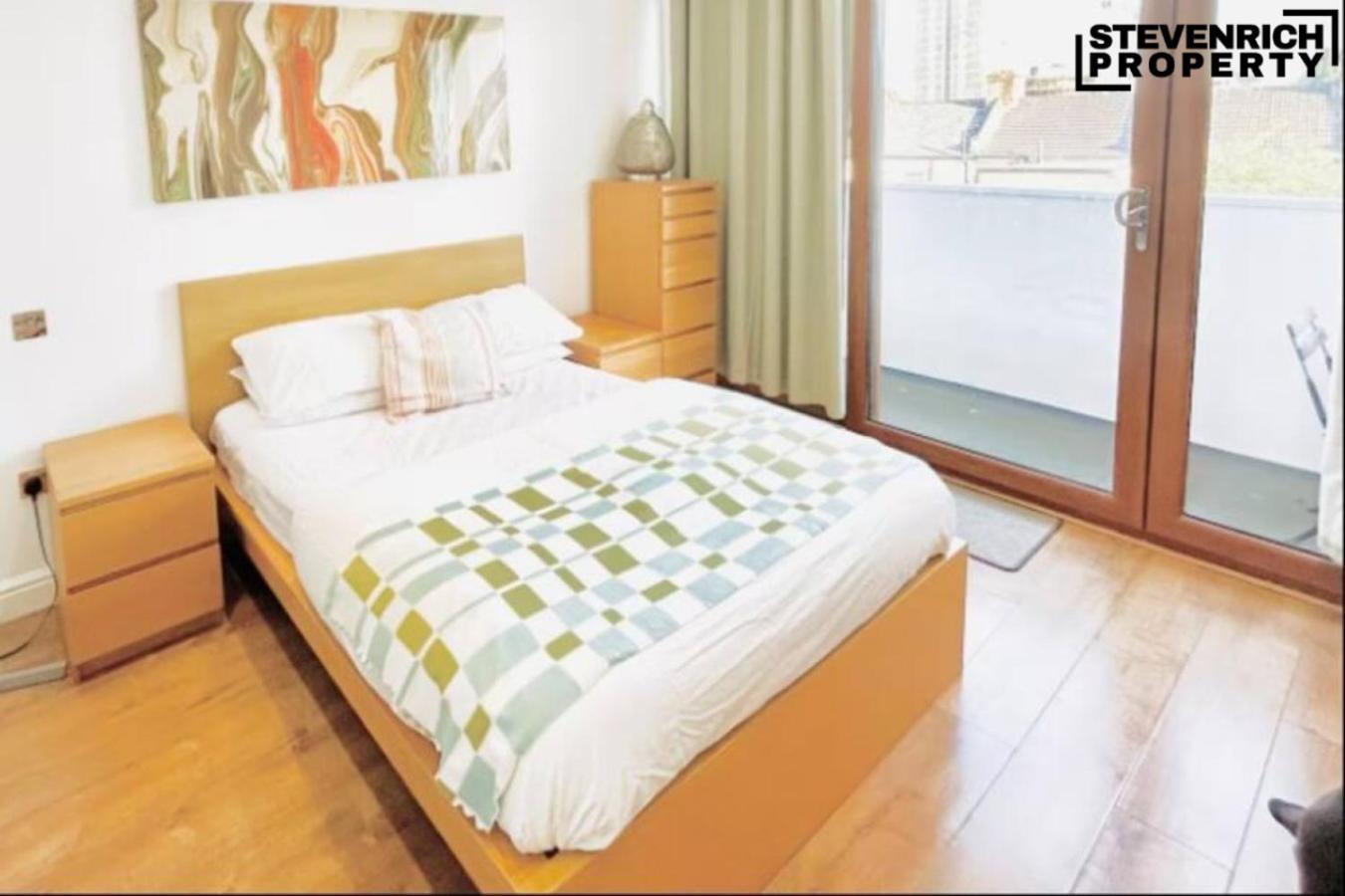 Large Town House Long Term Hébergement de vacances