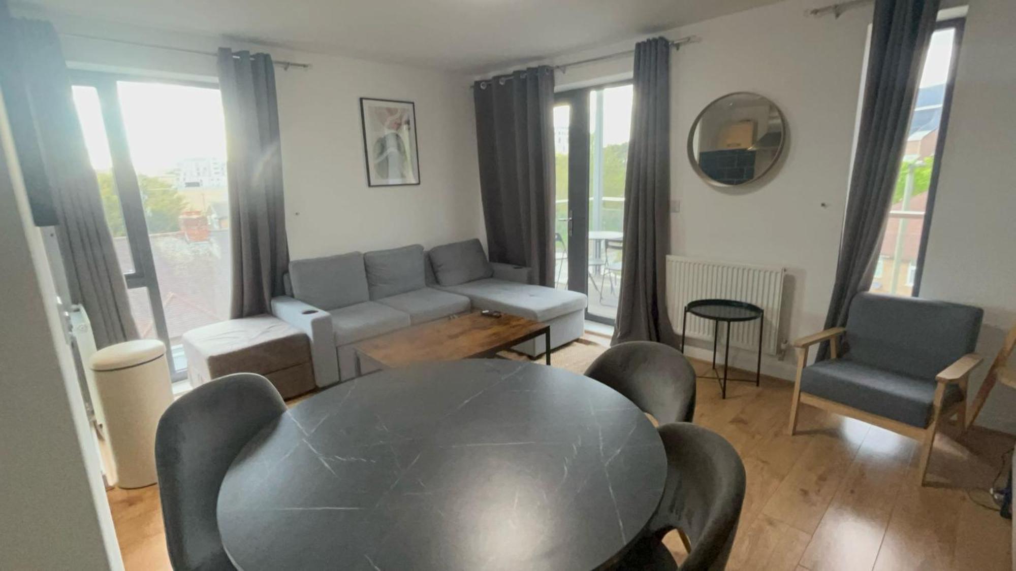 Appartement Relaxing Nine Elms - Walk To Cafes, Shops & River