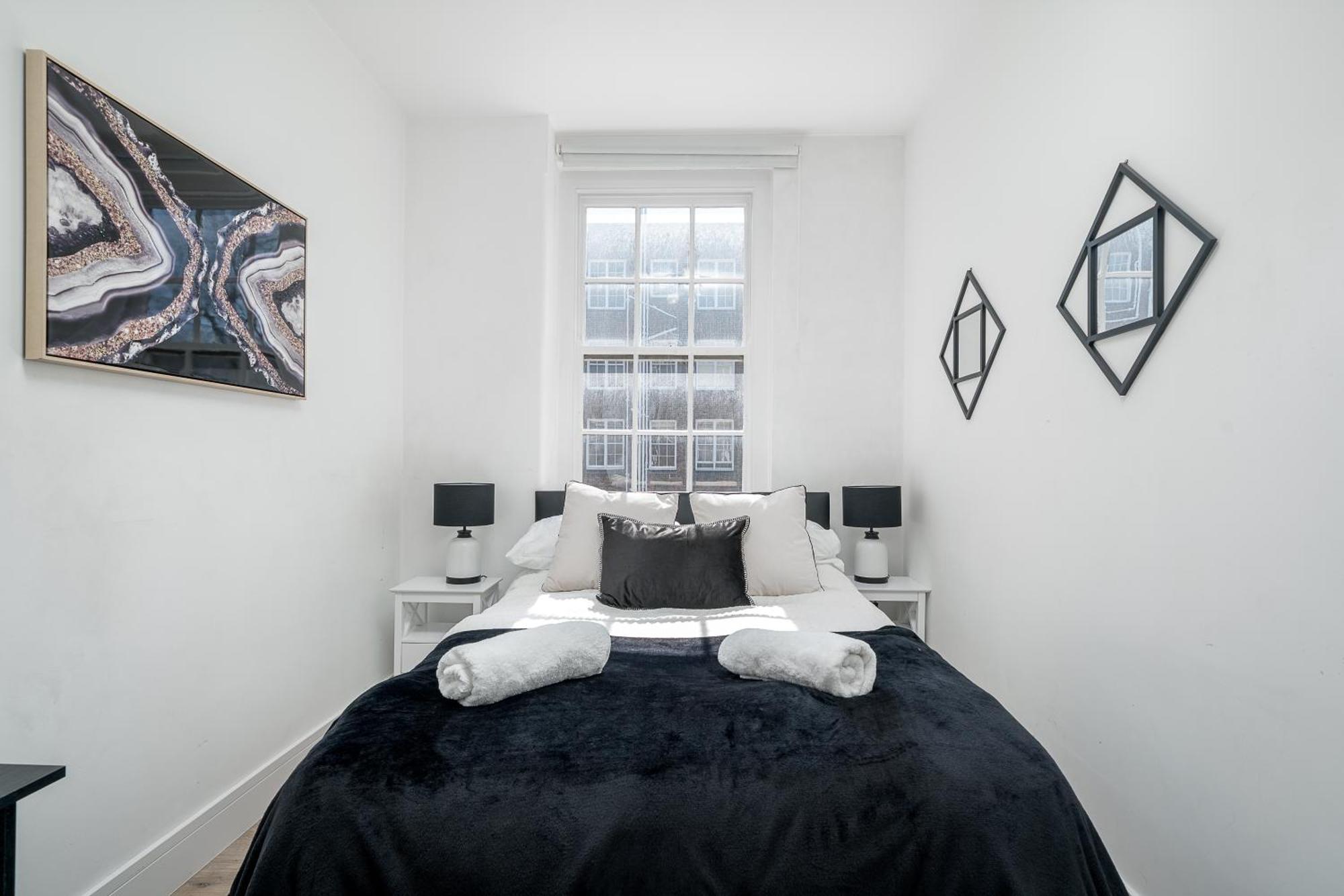 Queensway Dream, Hyde Park Londres