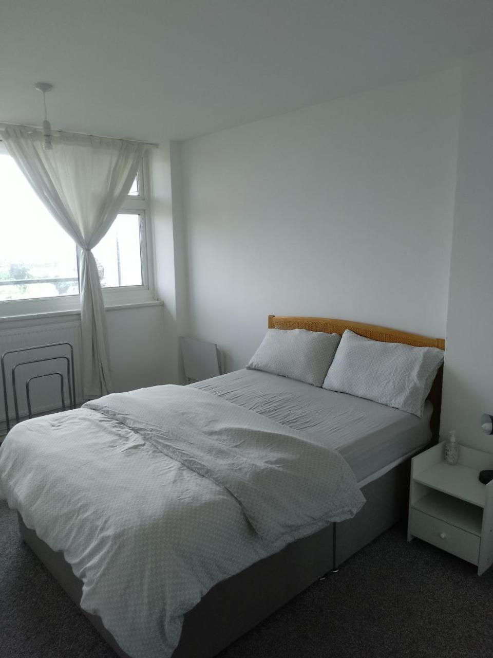 Homestay Double In A Cosy Flat In Tooting London