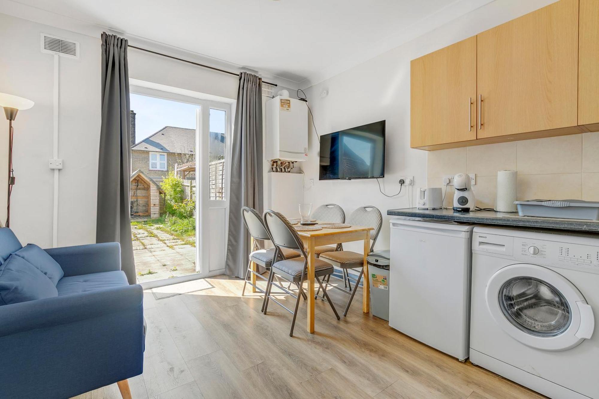 Appartement With Garden 4 Stop To Holland Park Londres