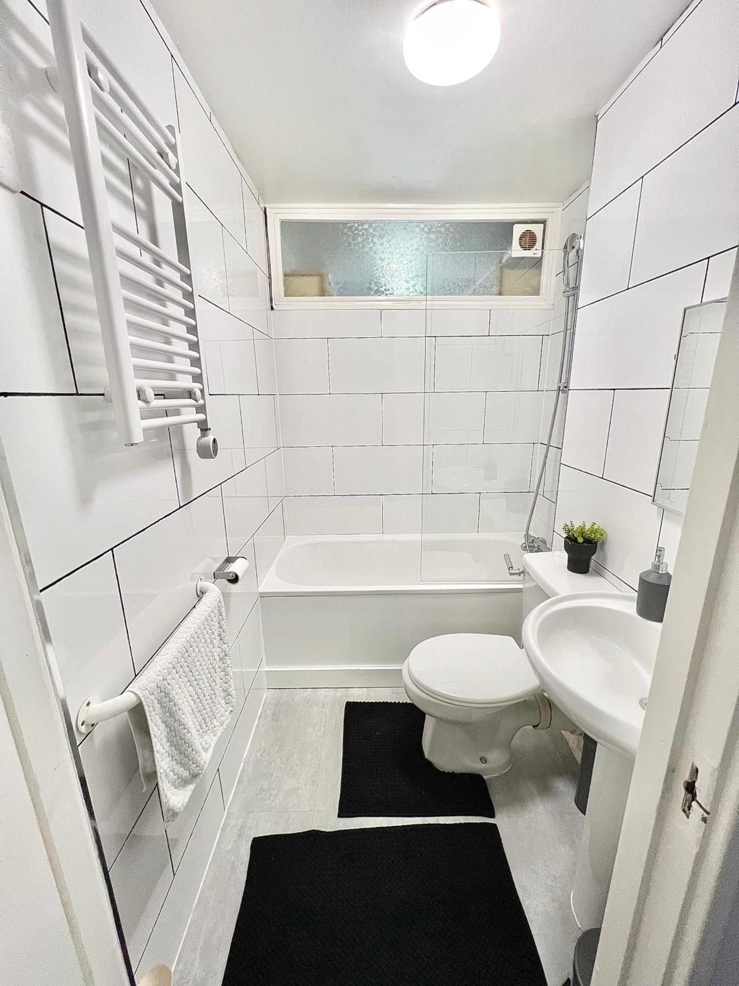 Apartamento Gorgeous Flat 10 Min Walk To Stadium Free Parking