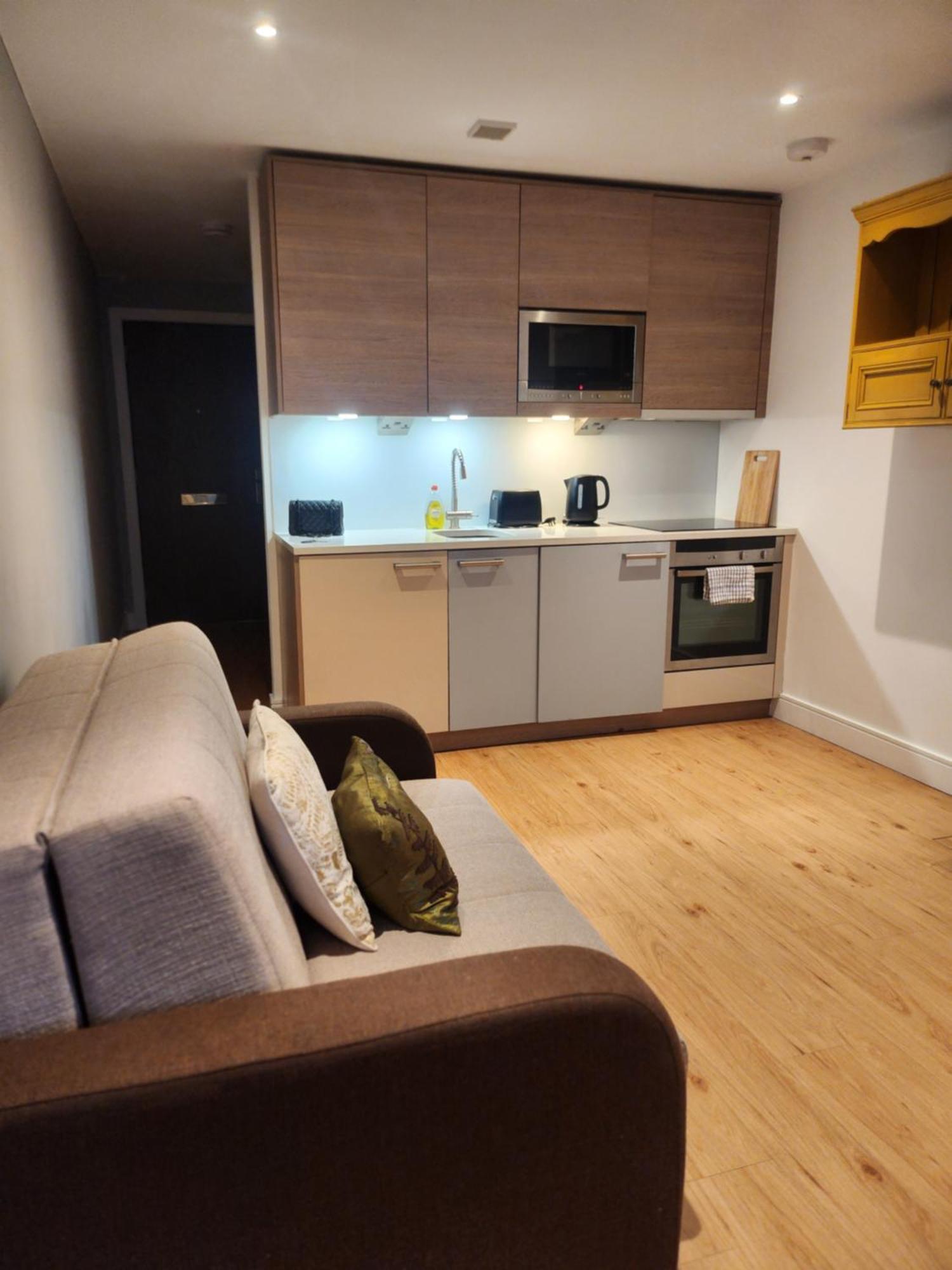 Chelsea City Apartment In London--24 Hours Gym * Londres