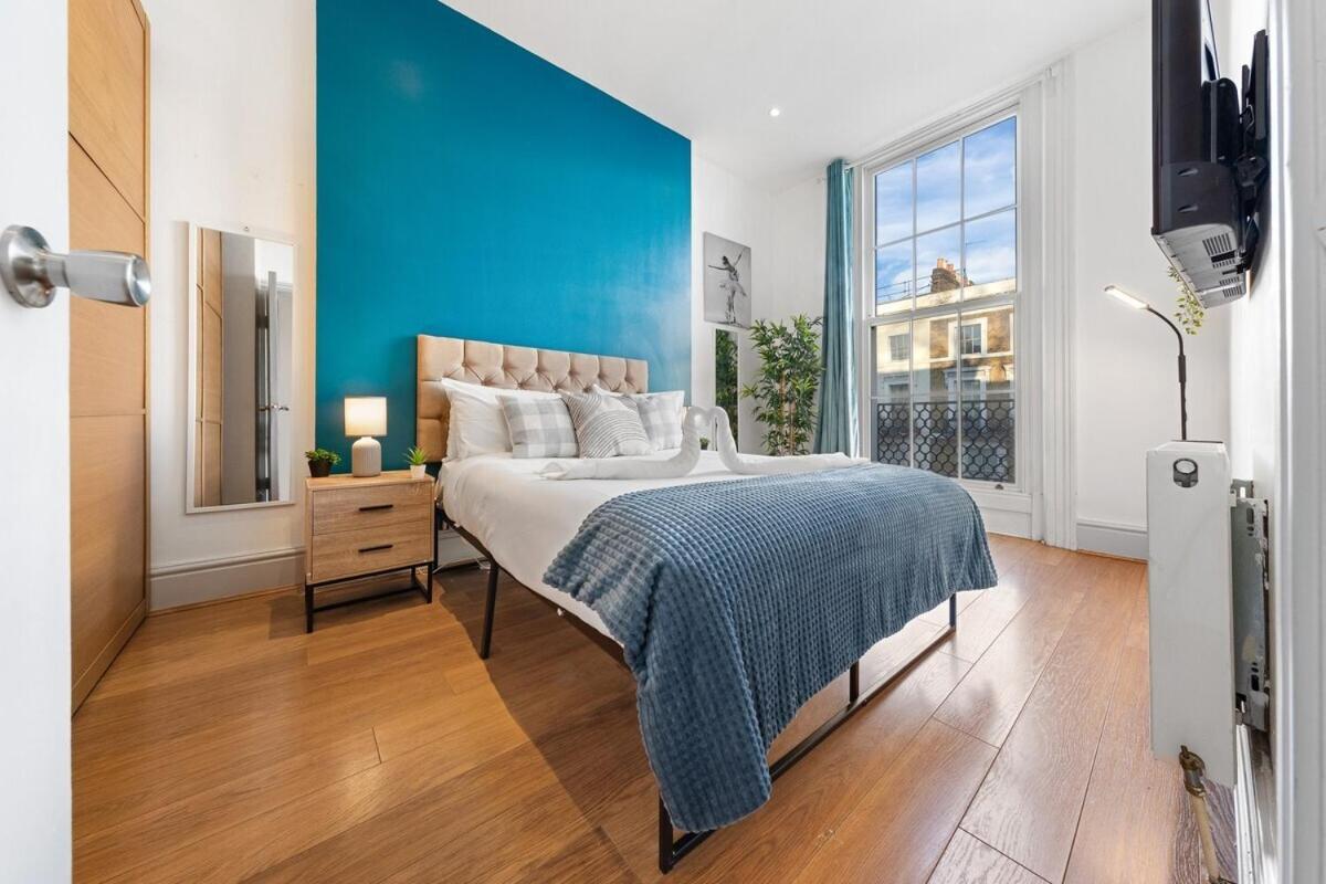 Luxurious 3 Bedroom Flat With Balcony In Kensington For 7 Next To Station Near Harrods Apartamento Londres
