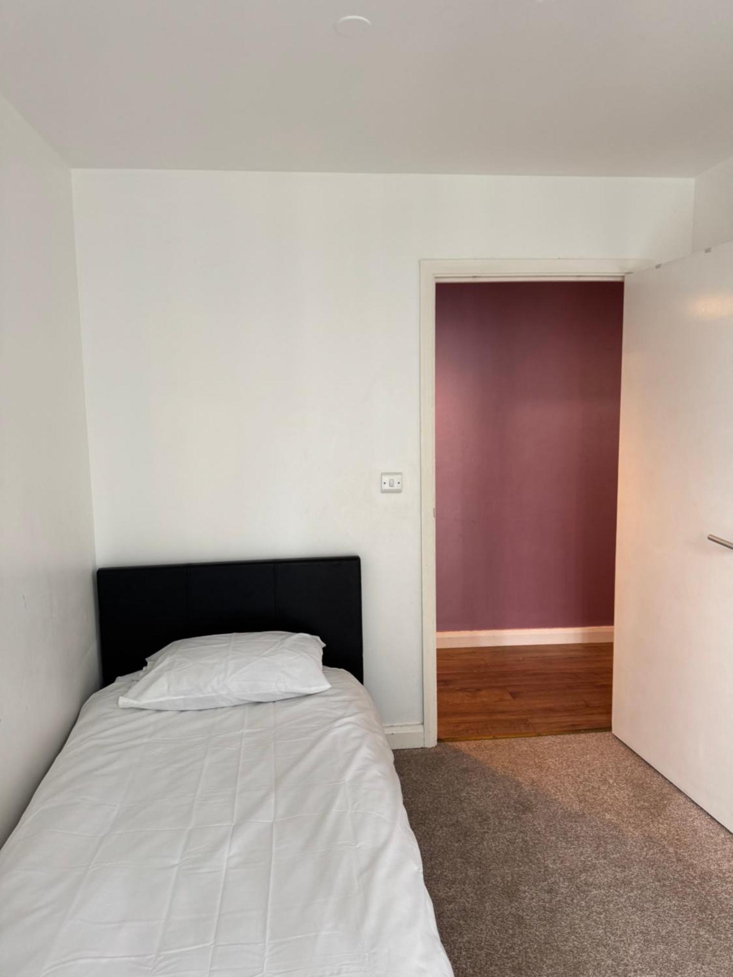 Cozy 2 Bed Flat 5min Walk To Stratford Westfield Londres