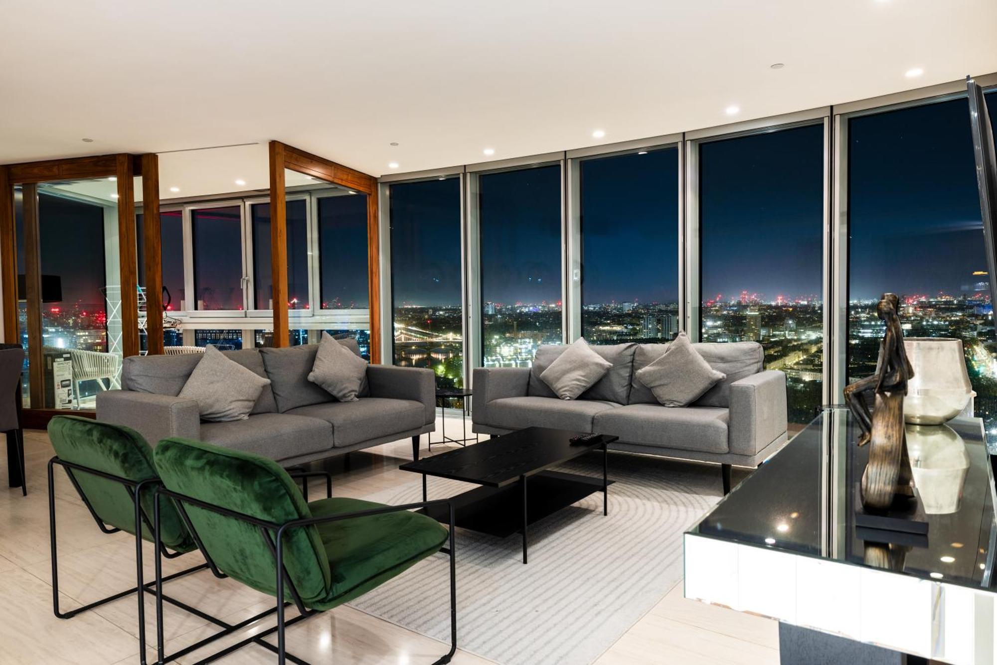 Luxury With Pool, Gym, Spa, Free Parking 3 Bedroom Apartamento Londres