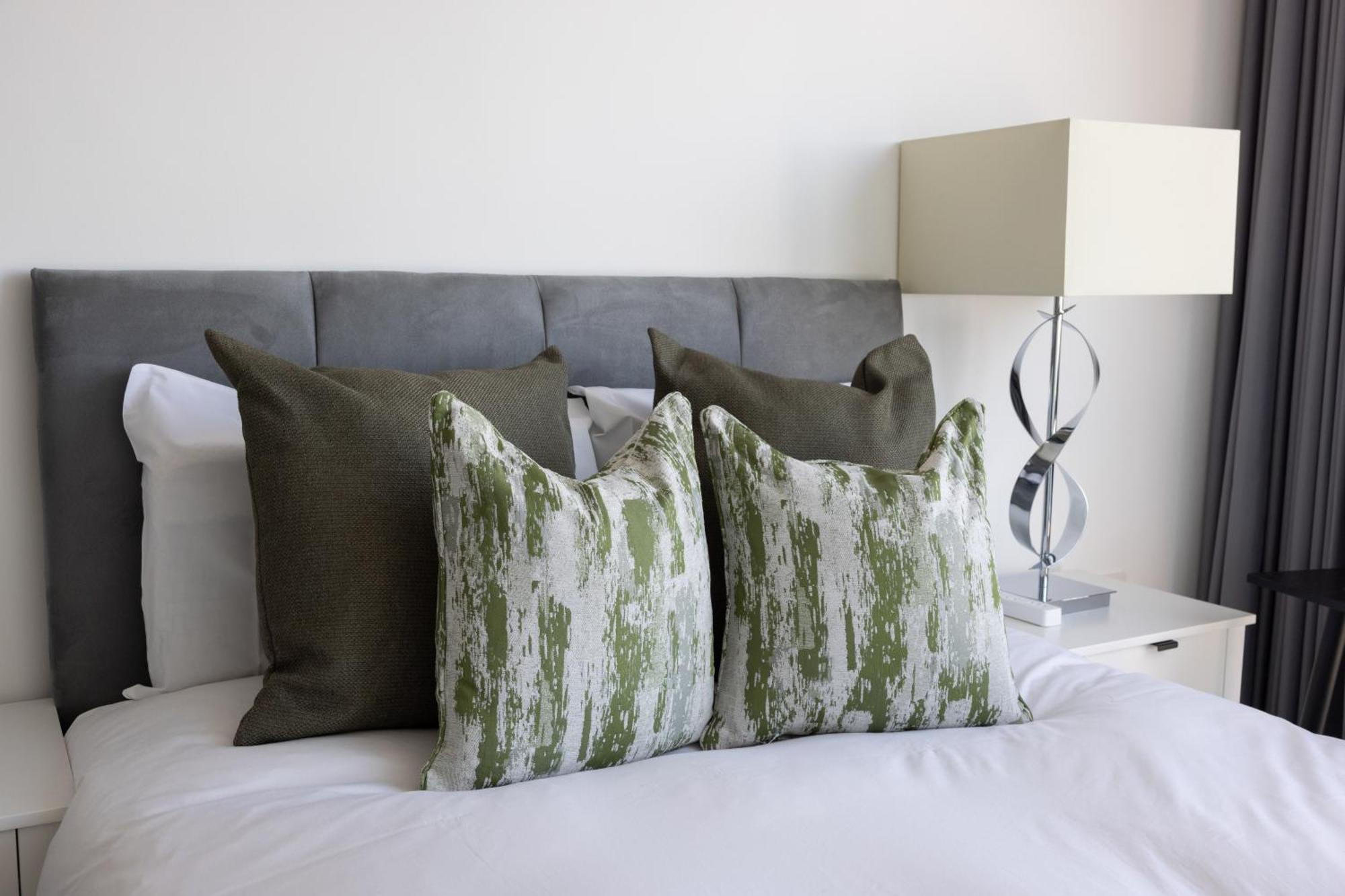 Apartamento Luxury With Pool, Gym, Spa, Free Parking 3 Bedroom Londres