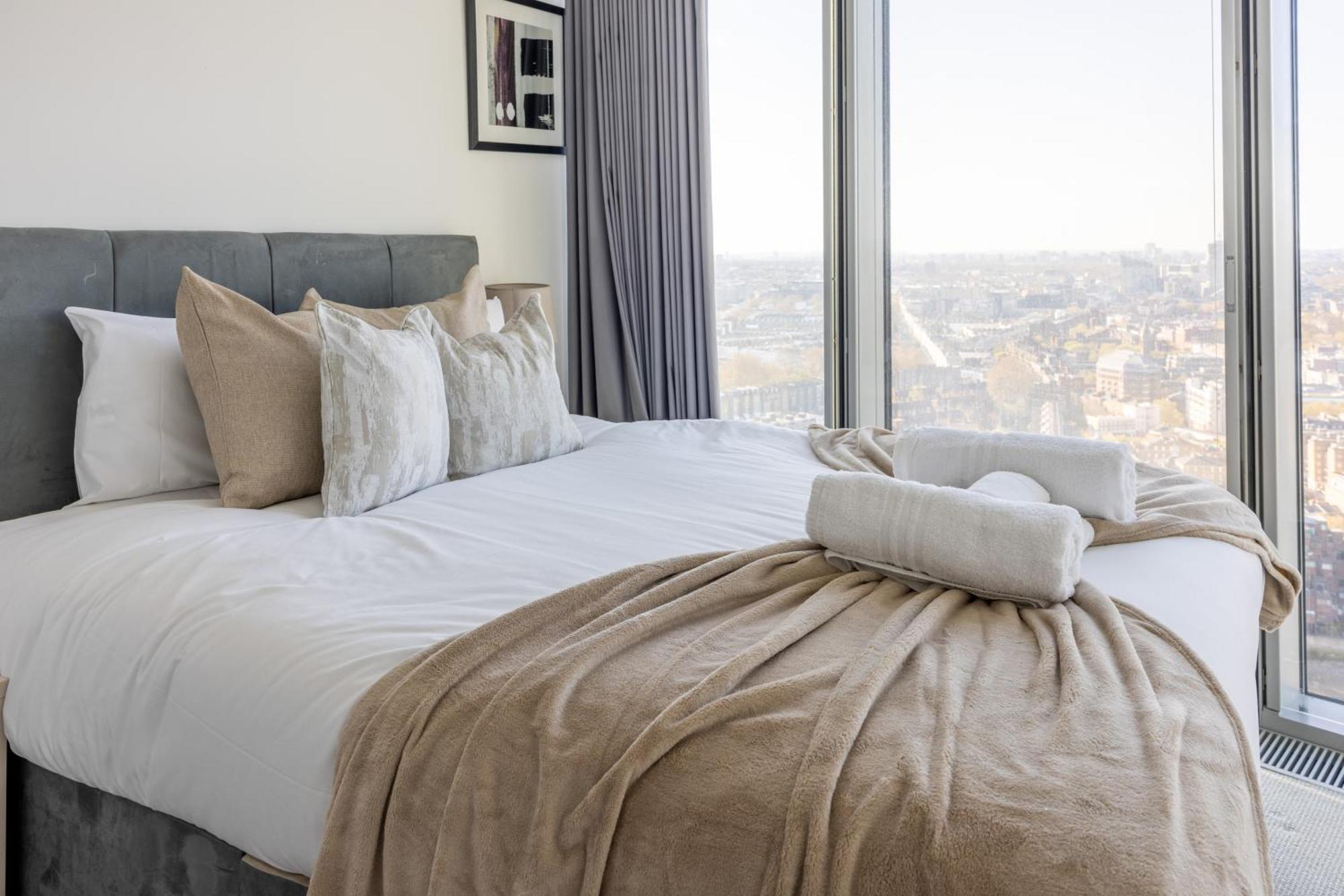 Apartamento Luxury With Pool, Gym, Spa, Free Parking 3 Bedroom Londres