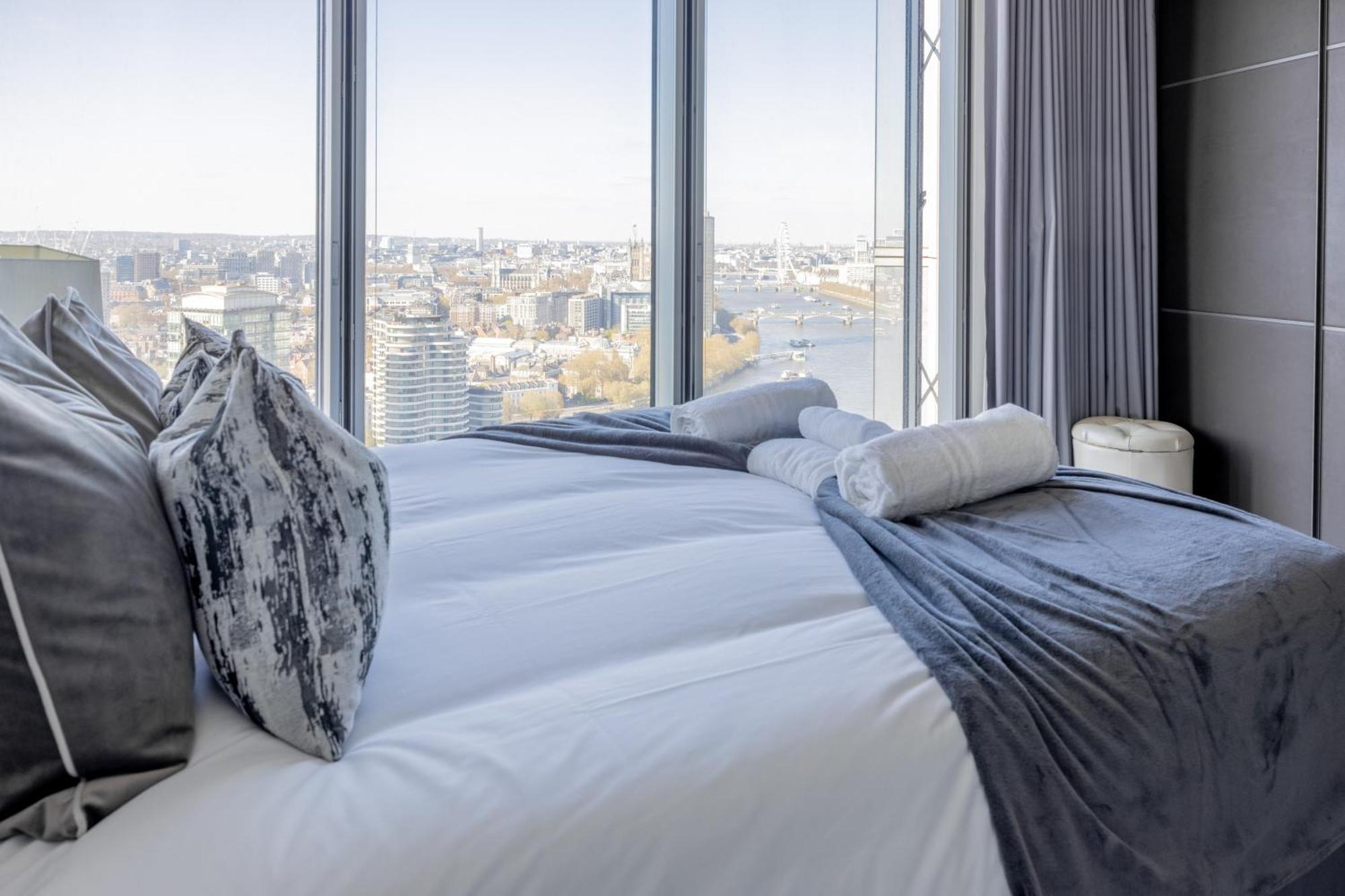 Luxury With Pool, Gym, Spa, Free Parking 3 Bedroom Appartement