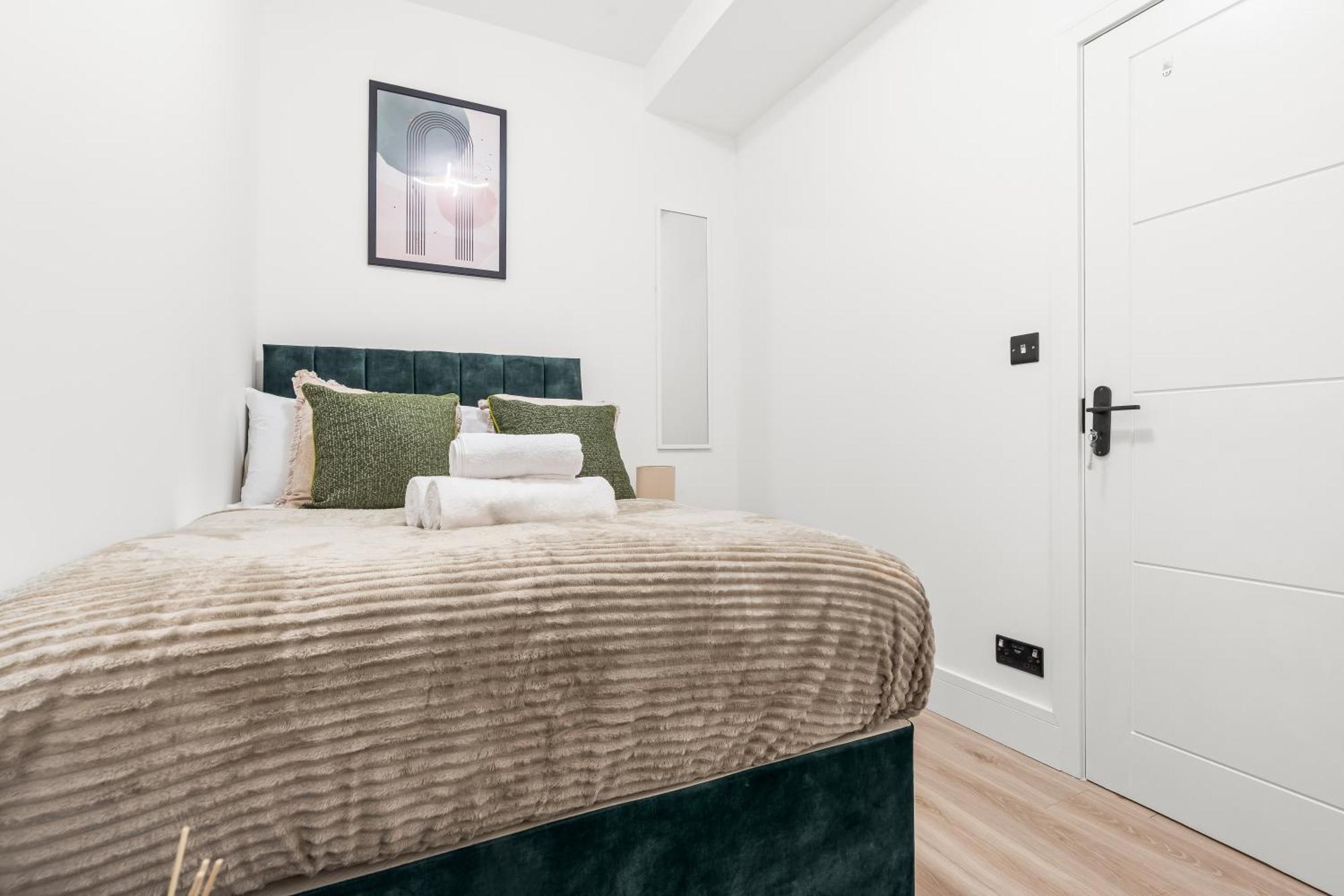 Appartement Stunning 4 Bed, Sleeps 10, Parking *
