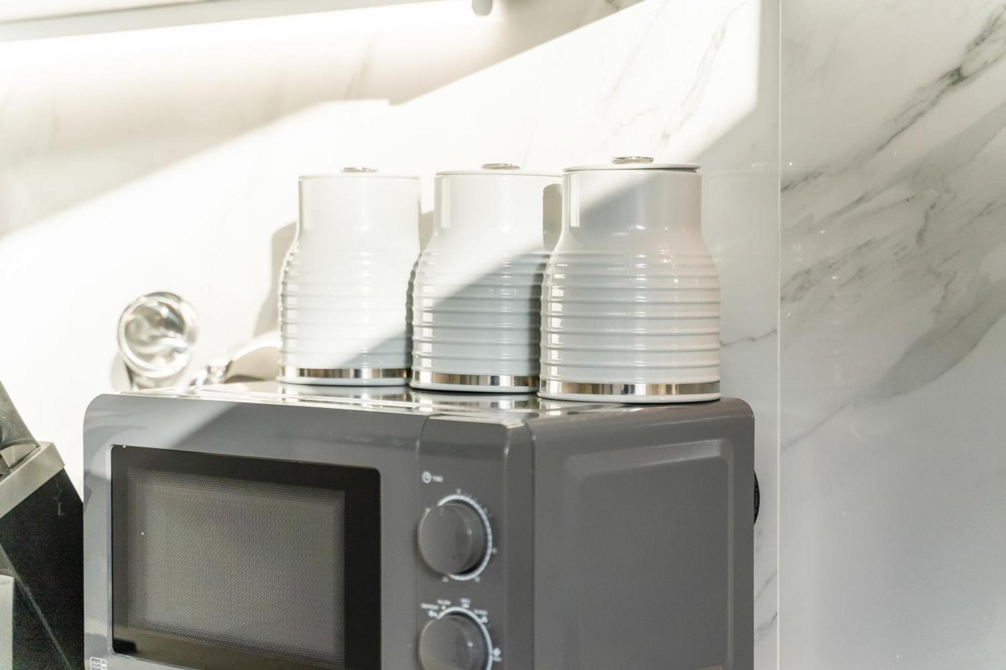 Appartement Stunning 4 Bed, Sleeps 10, Parking