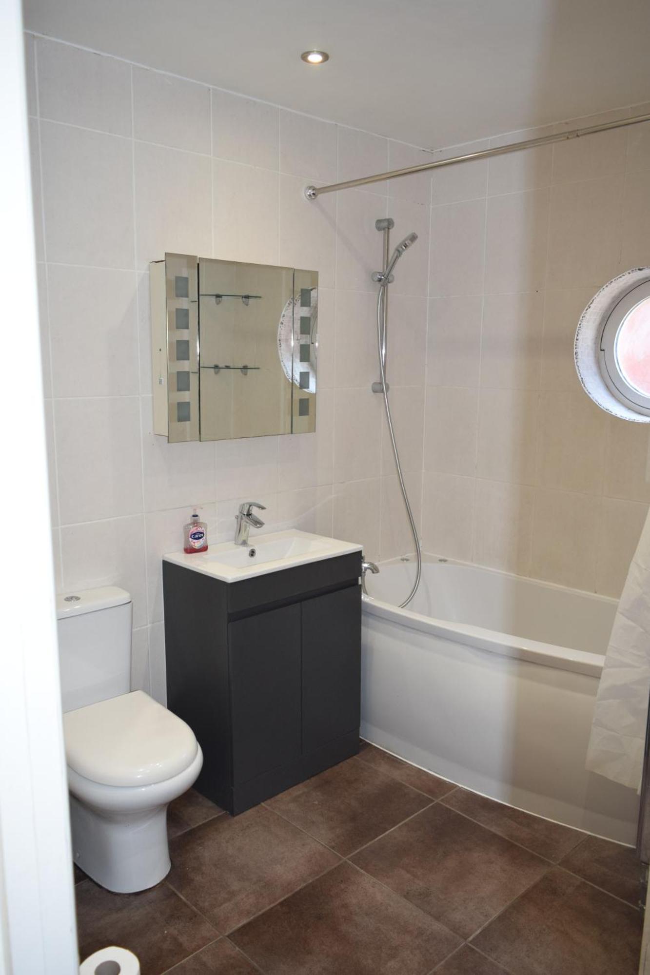 Appartement London Stratford - Spacious 2 Bed Flat With Secured Parking & Private Garden Londres