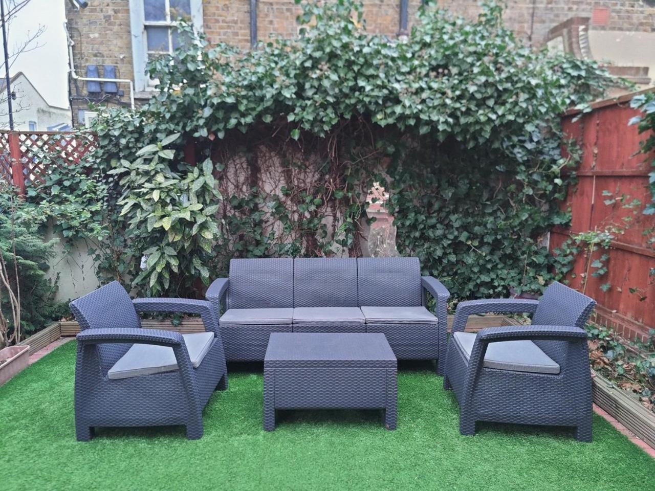 Appartement London Stratford - Spacious 2 Bed Flat With Secured Parking & Private Garden