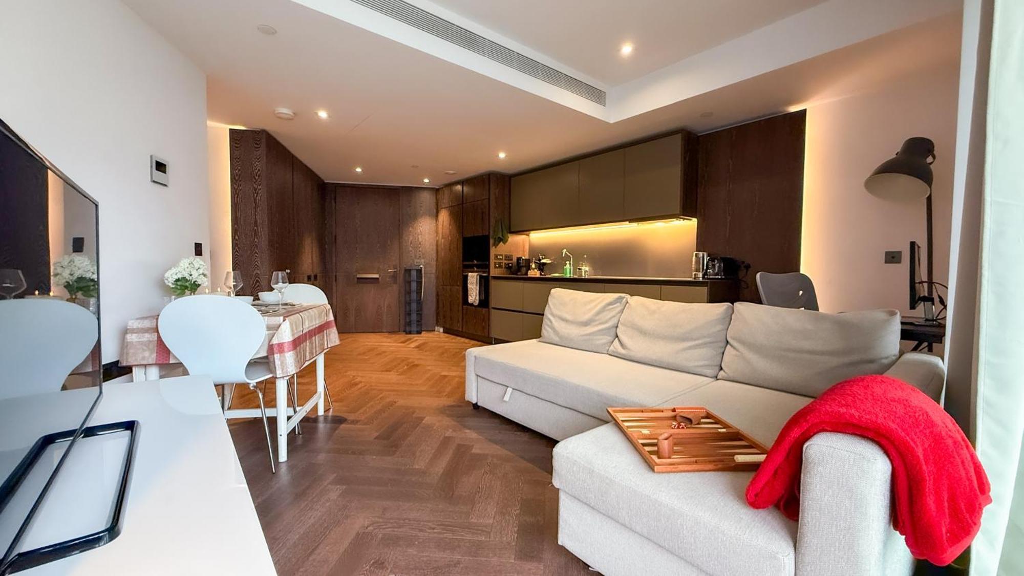 Apartamento Luxury Steps From Battersea Power St And Close To Victoria & Chelsea