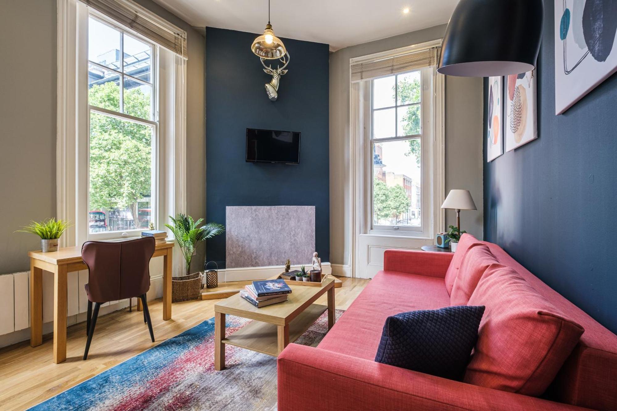 Sunny Corner In Center Of Appartement