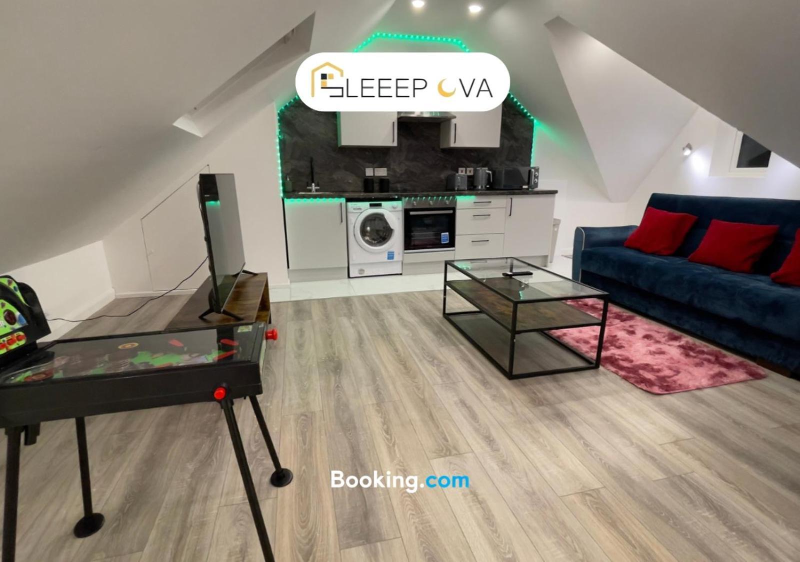 Luxury Oasis: Modern 1-bedroom For Versatile