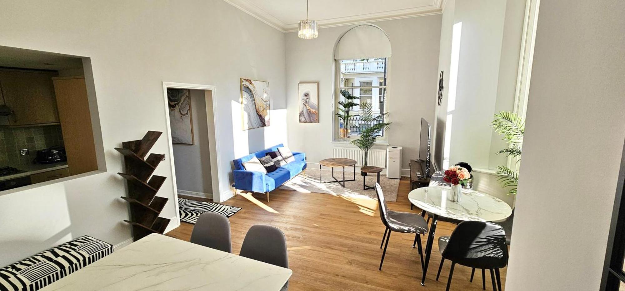 Kensington 2Bed Stucco Bright Large High Ceilings - Luxurylondonstays London