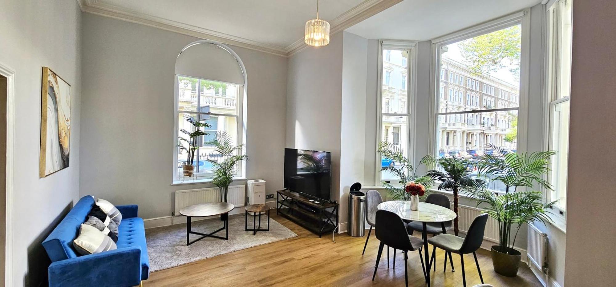 Kensington 2Bed Stucco Bright Large High Ceilings - Luxurylondonstays