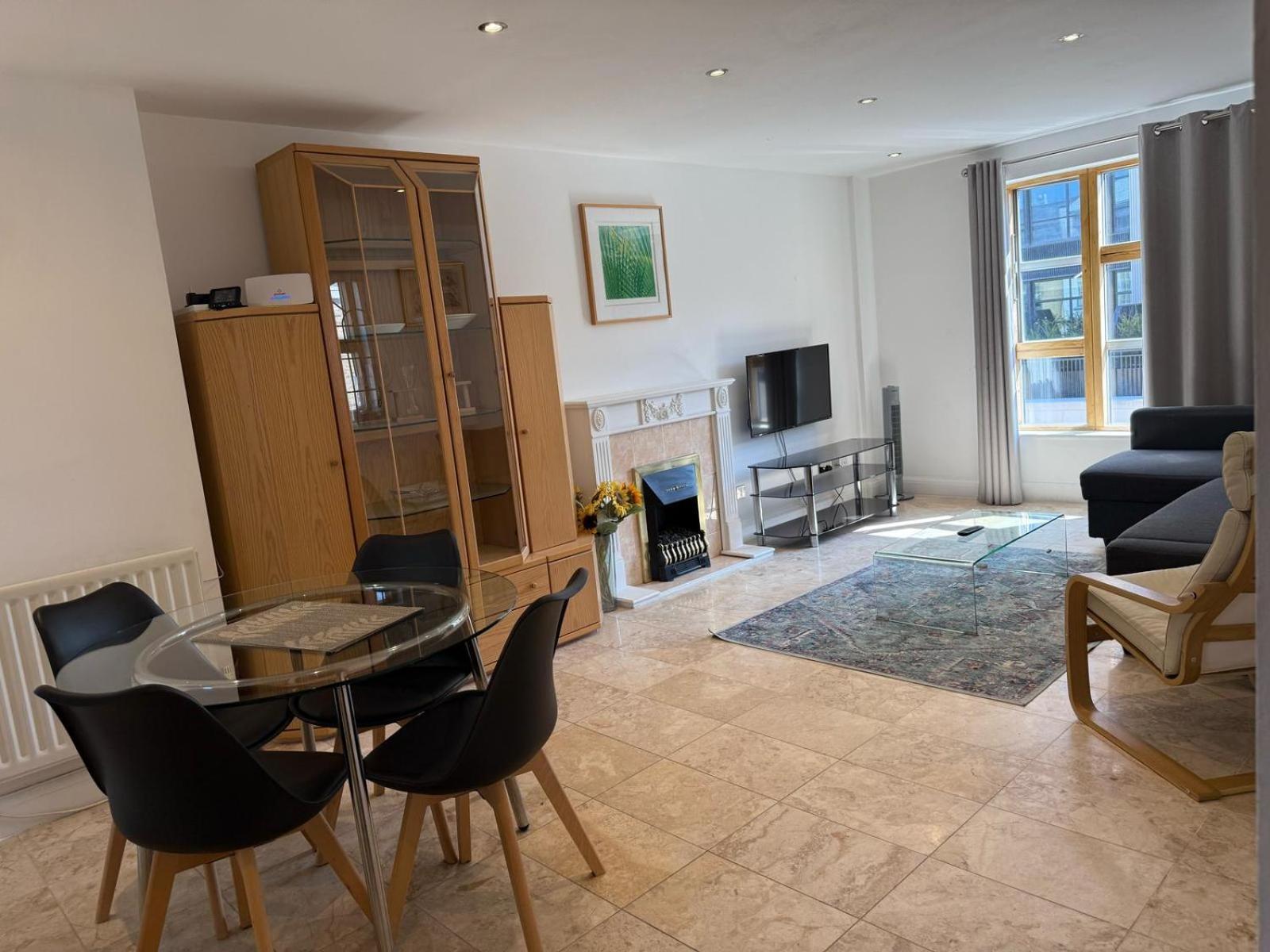 Luxury Two Bedroom In Bayswater * Londres