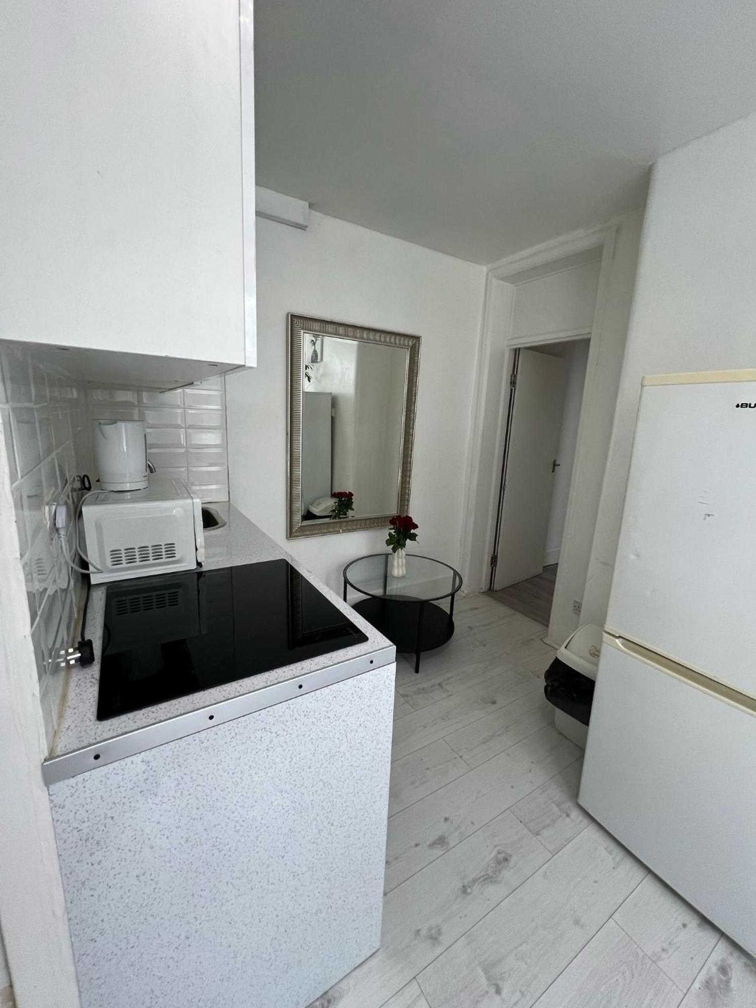 Lovely Ground Floor Miles Londres