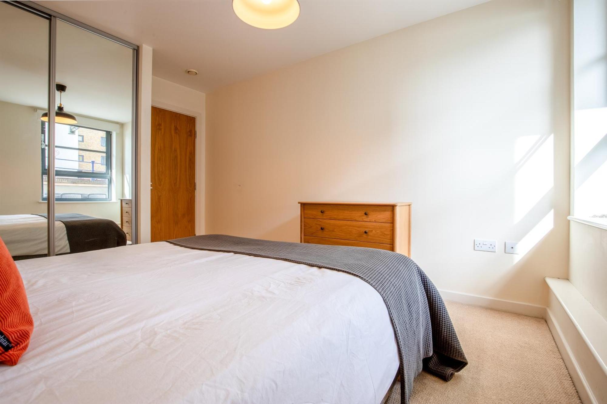 Apartamento Londwell, & Limehouse Balcony - Views