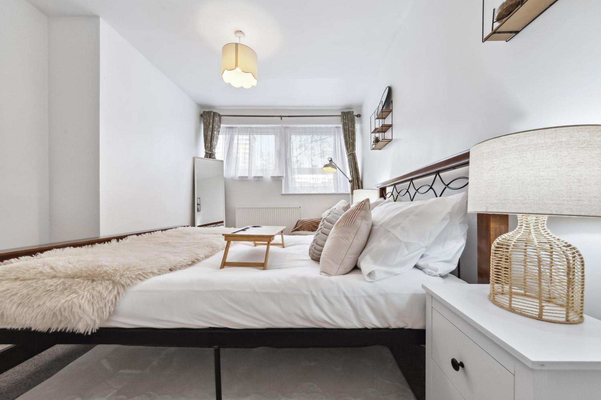 Spacious 3-bed Near Shoreditch With Parking Apartamento
