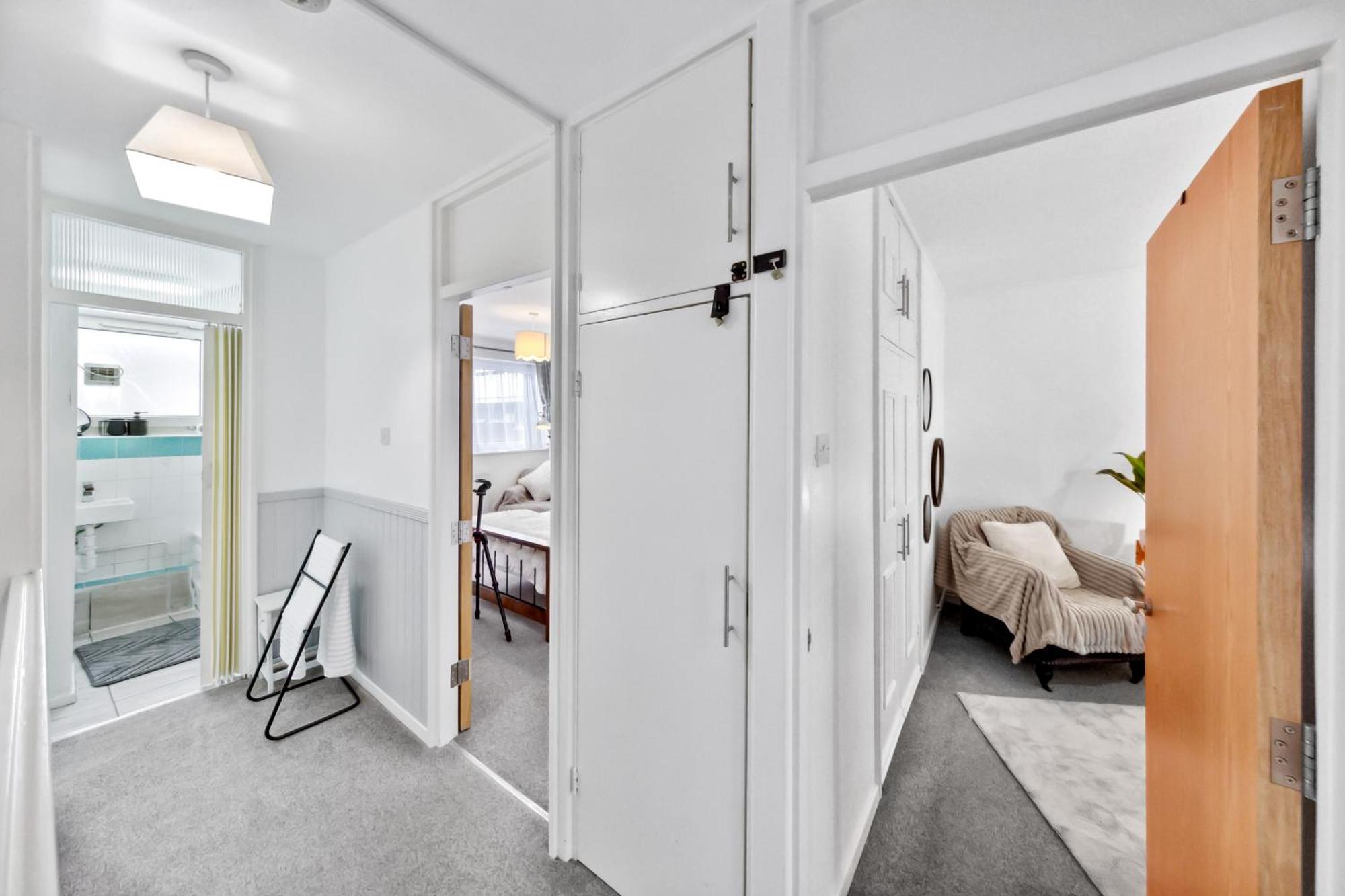 Spacious 3-bed Near Shoreditch With Parking Apartamento