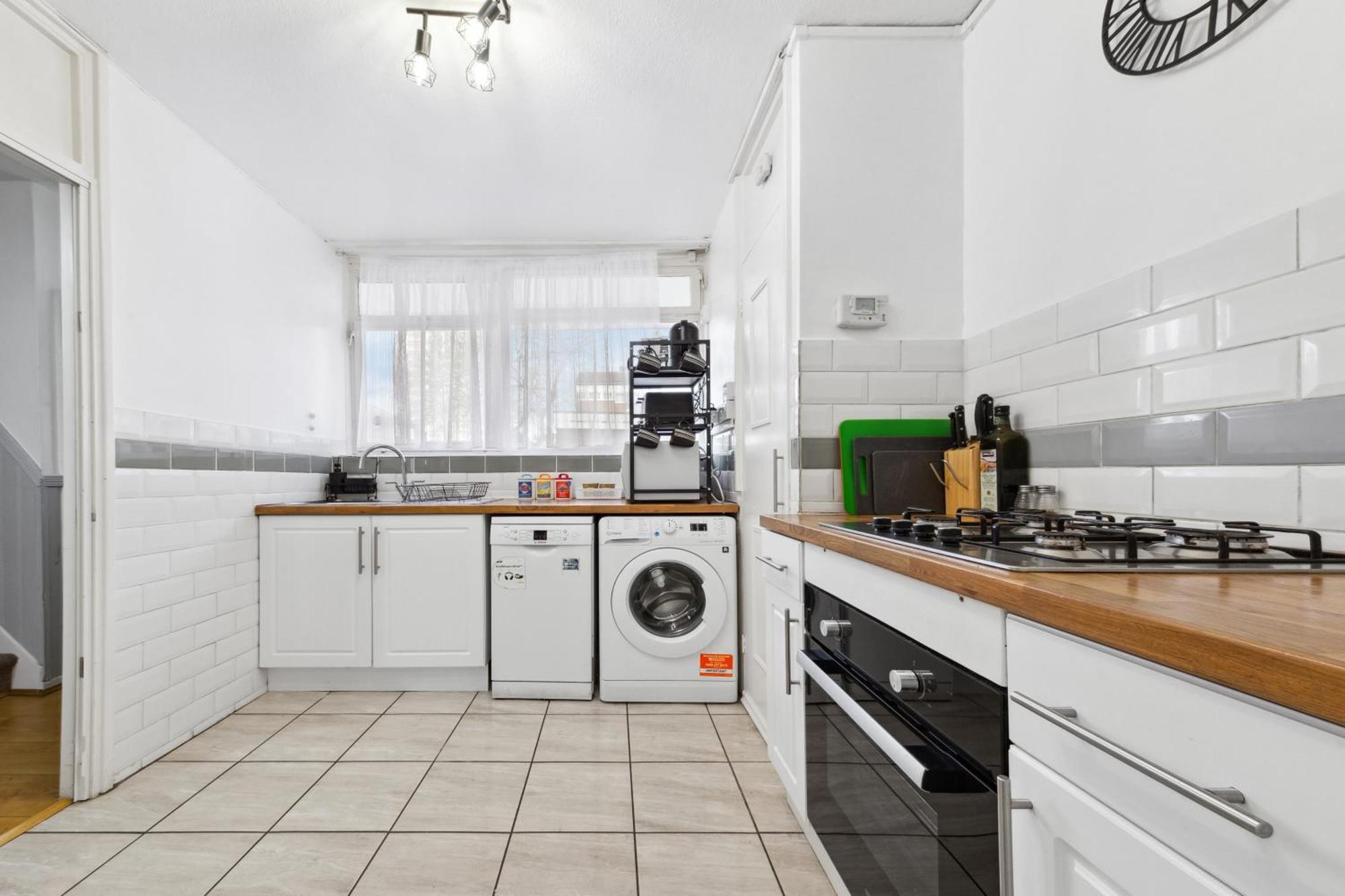 Apartamento Spacious 3-bed Near Shoreditch With Parking