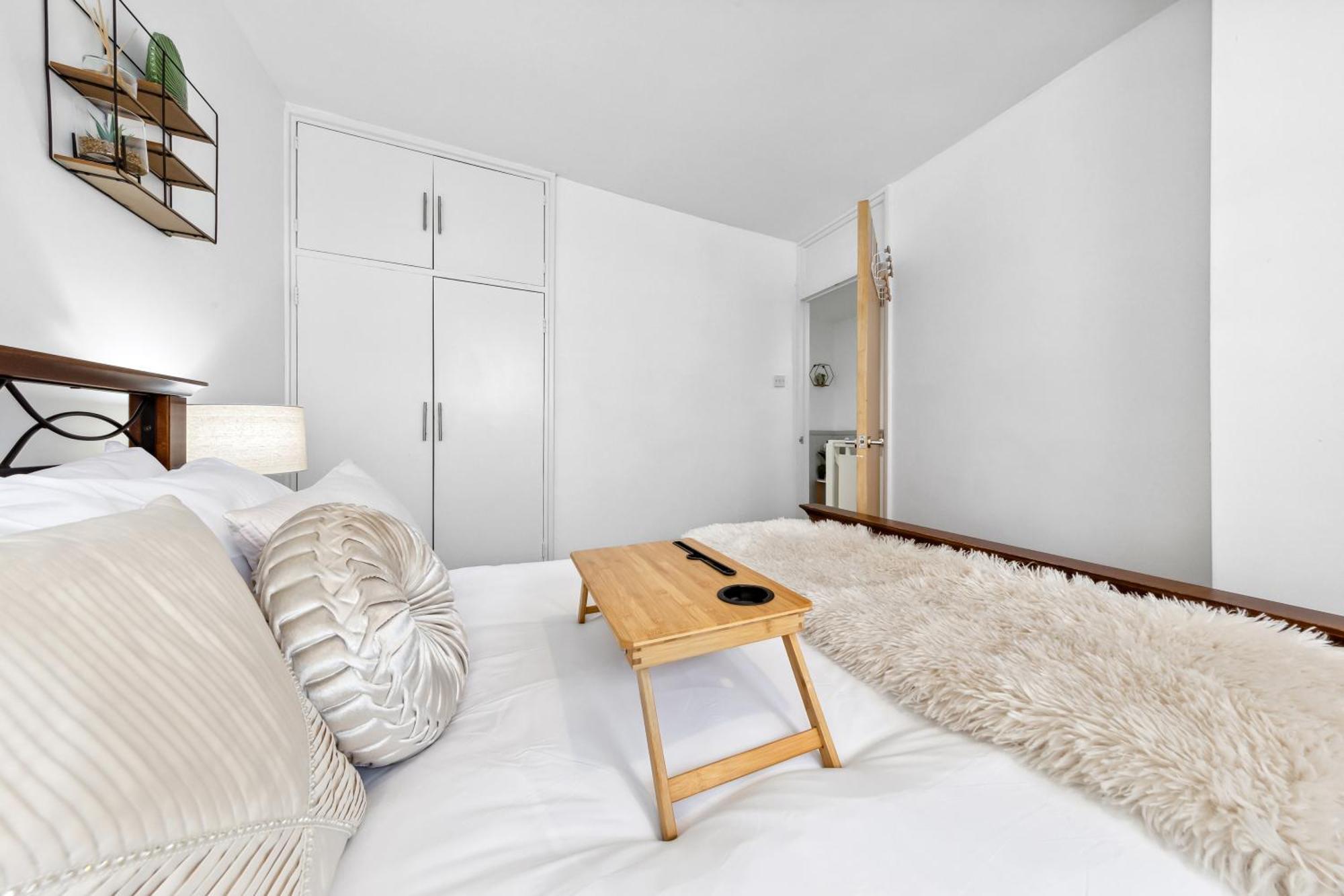 Spacious 3-bed Near Shoreditch With Parking Apartamento