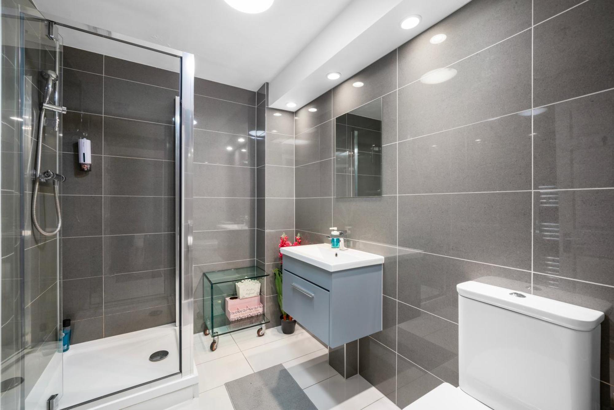Appartement Larger Groups Close To O2 Arena Excel Canary Wharf With Wifi And Parking Within Mins Walk To Drl & Jubilee Line *
