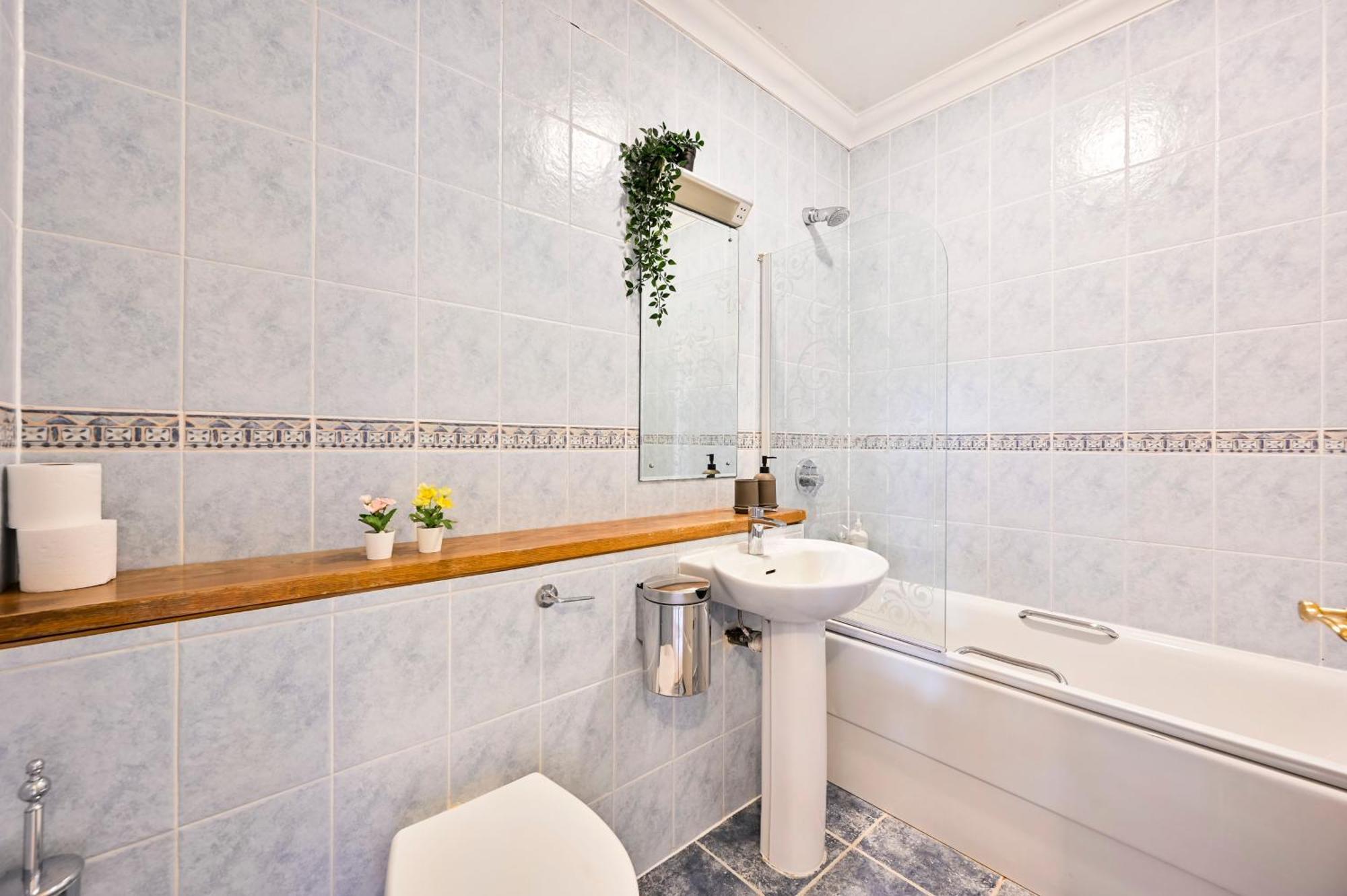 Stylish Kilburn Escape - Boutique Living In