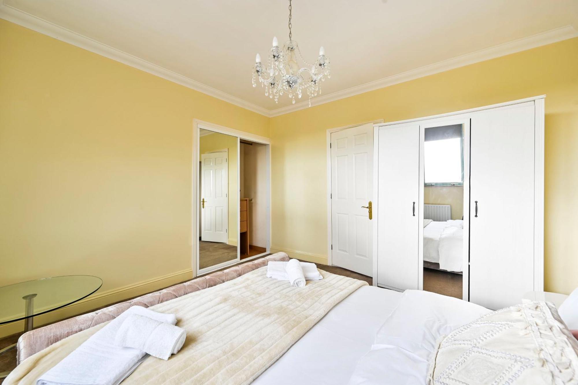 Stylish Kilburn Escape - Boutique Living In Apartamento Londres