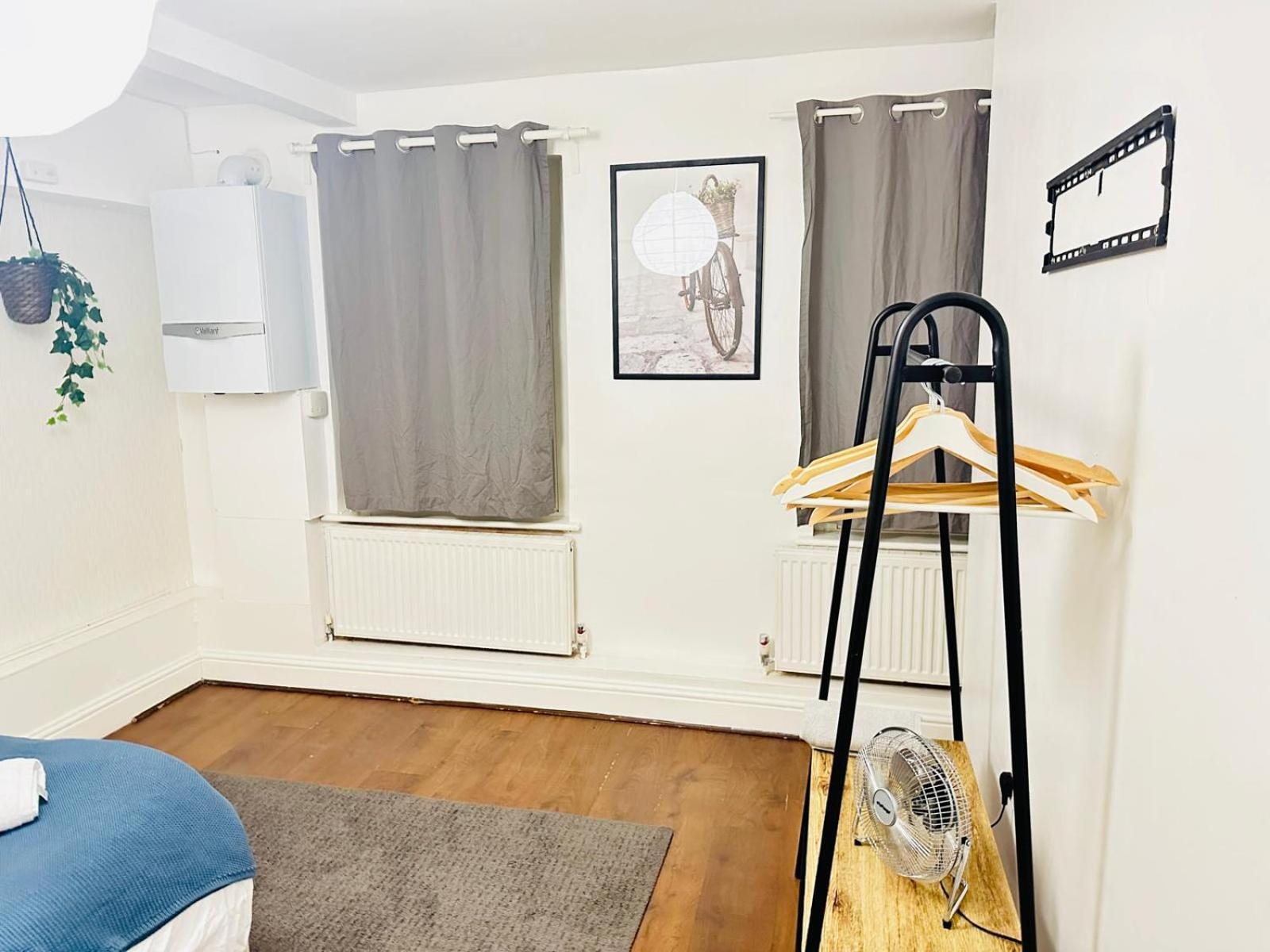 New! 2-bed In Brick Lane Free Wi-fi * Londres