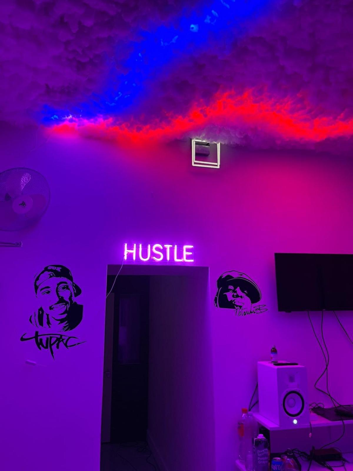 Music Recording Studio-10 Minutes From Bow Station