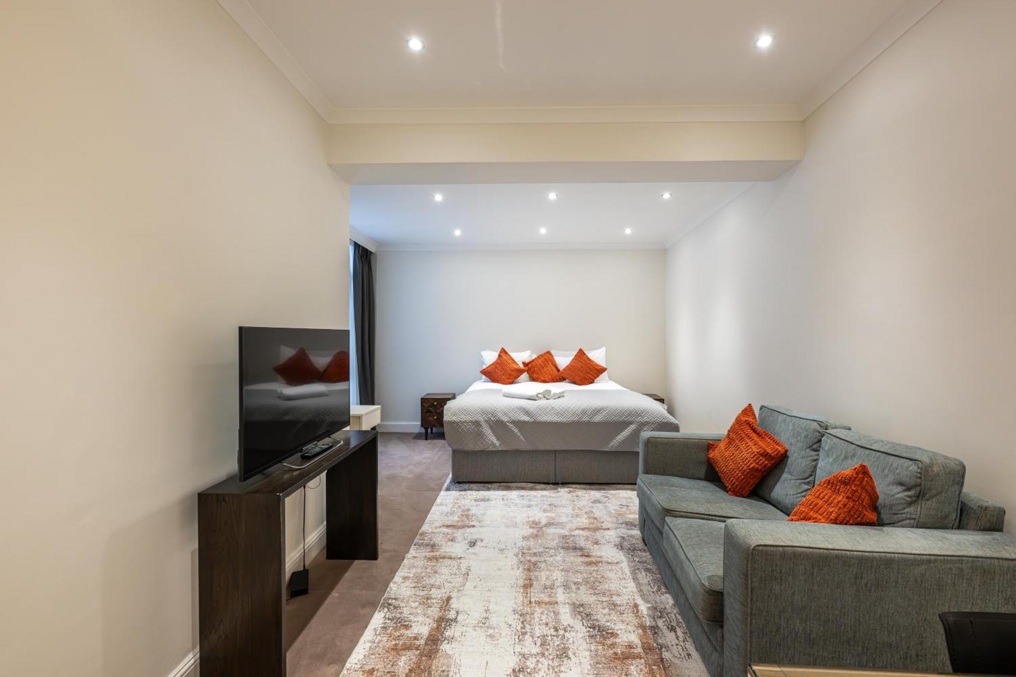 Manson Place Apartahotel