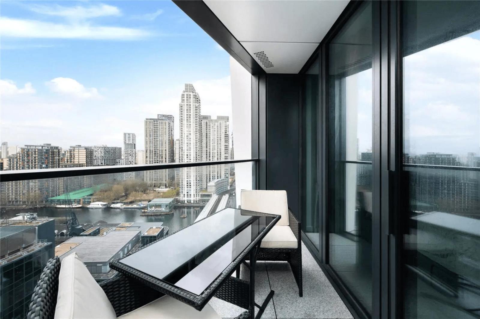 Luxury Balcony Apartment, Canary Wharf Appartement Londres