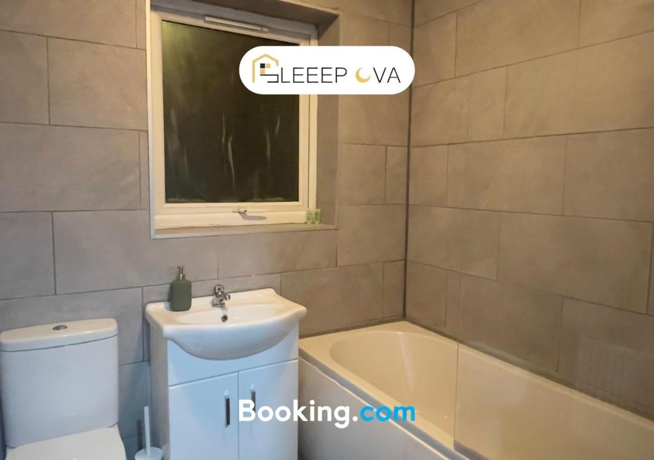 Premium Offers L Last-Minute Escape L Luxury & Spacious 2 Bedroom Flat Families Business Relocation Sleepova Short Lets & Serviced Accommodation Apartamento *