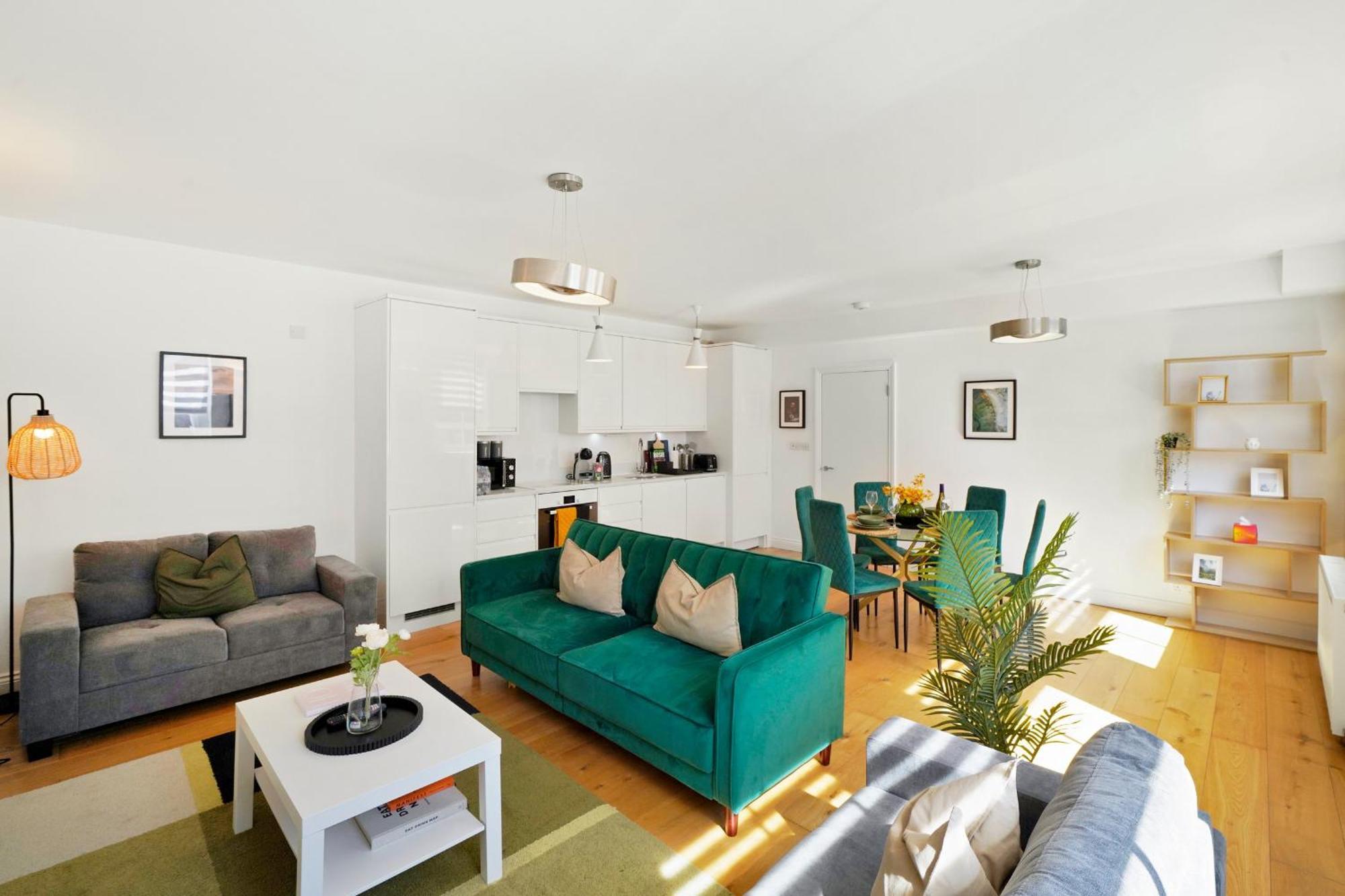 Two Bed By Livestay Short Lets & Serviced Near Oxford Circus *