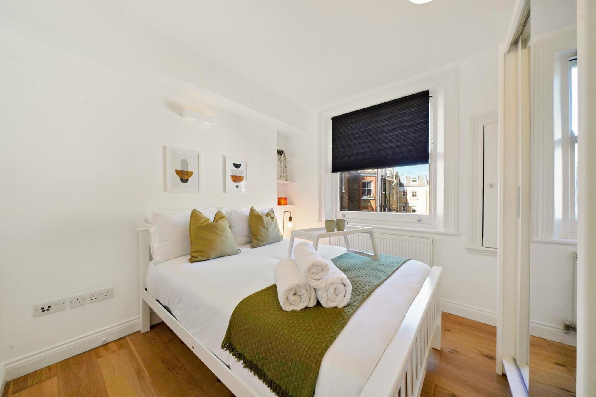 Two Bed By Livestay Short Lets & Serviced Near Oxford Circus Apartment