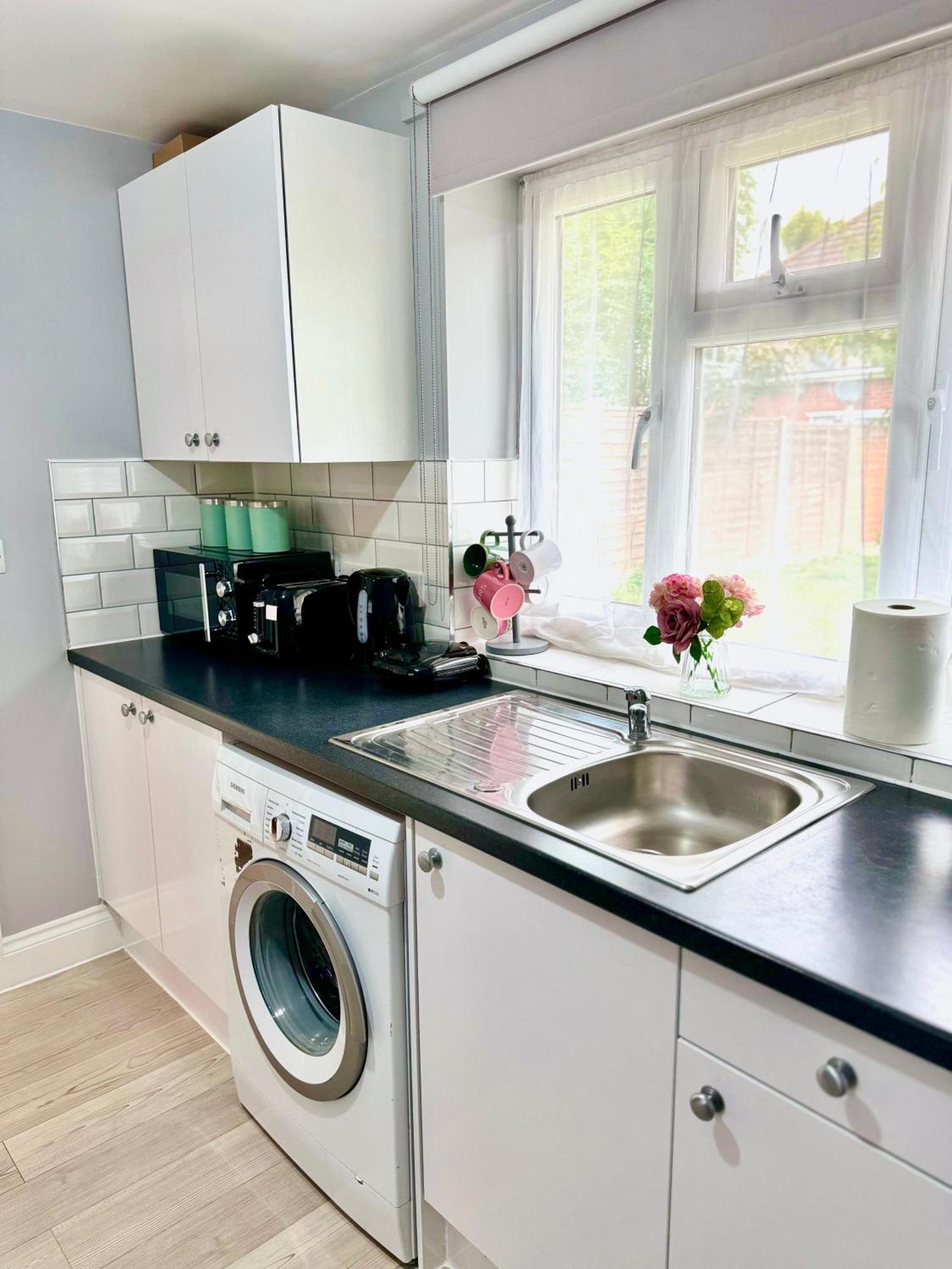 Apartment Garden 1-bed Flat 30min To Downtown & Free Parking *